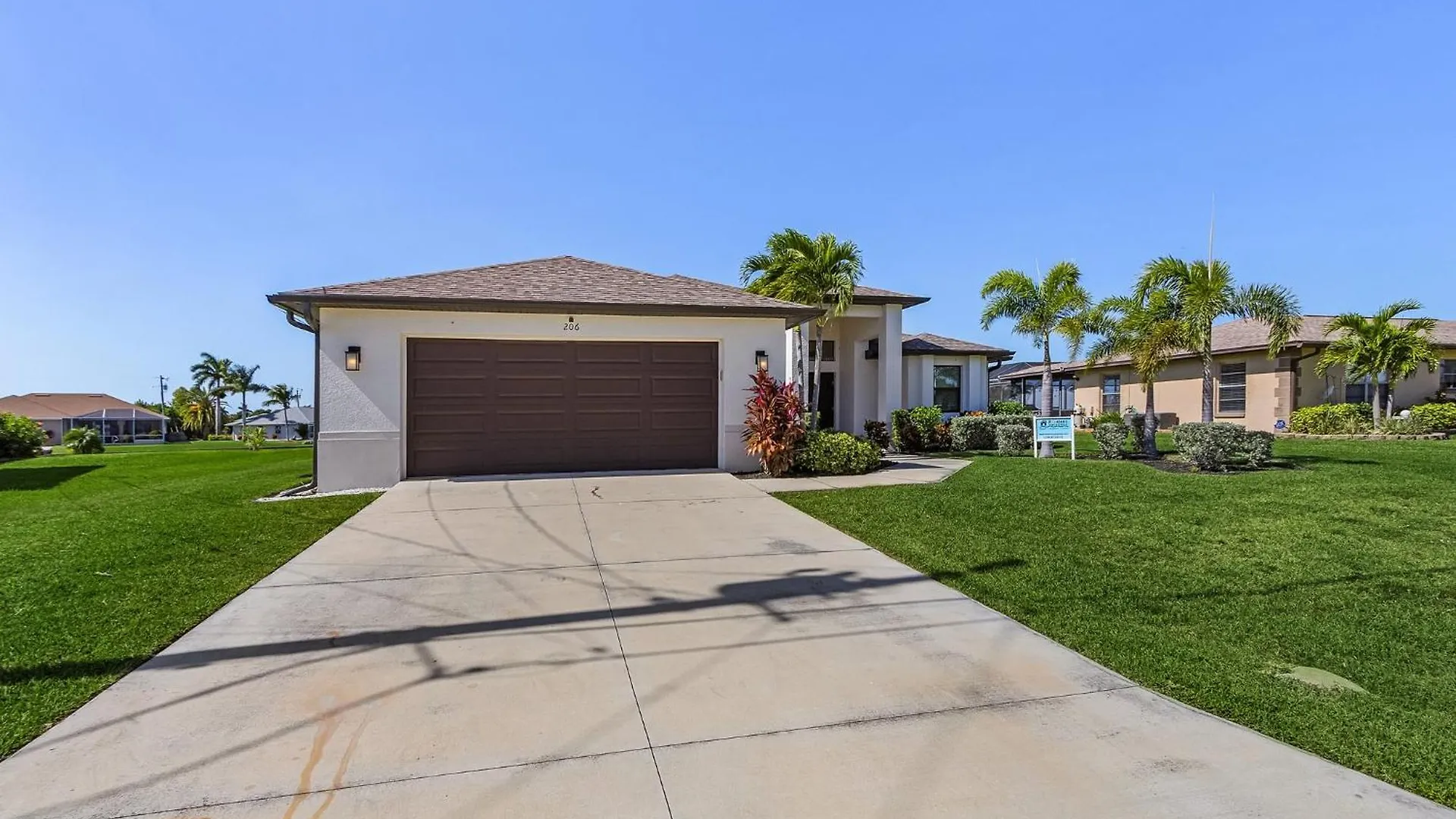 Brand New Paradise With Never Ending Sunsets - Chillax N Sunsets - Roelens Vacations Holiday home Cape Coral