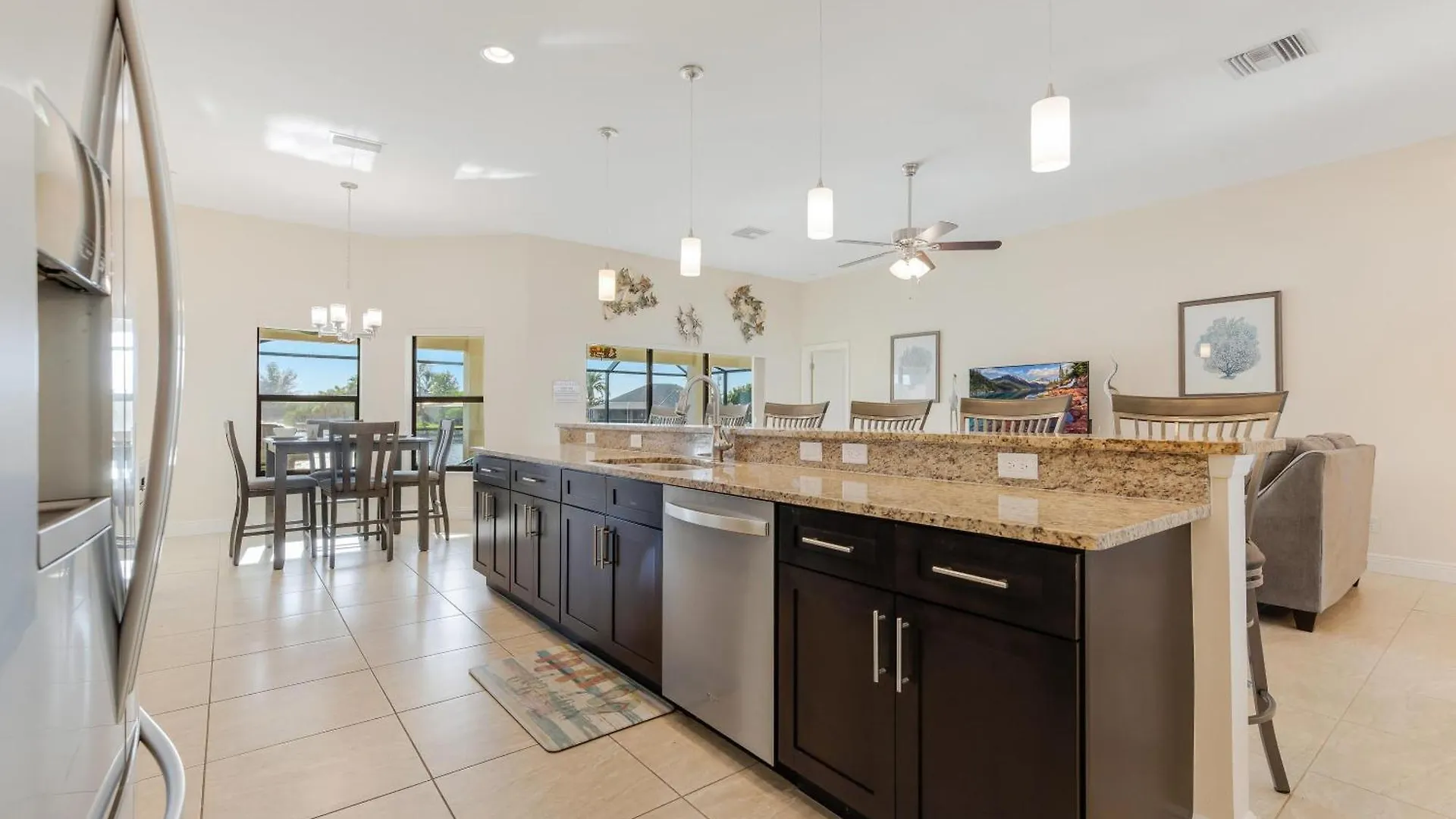 Brand New Paradise With Never Ending Sunsets - Chillax N Sunsets - Roelens Vacations Cape Coral
