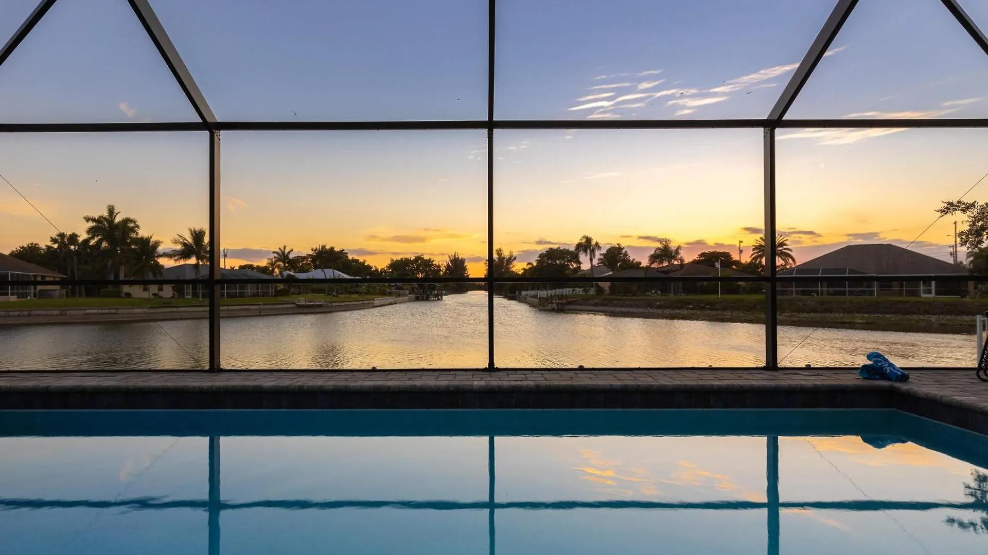 Brand New Paradise With Never Ending Sunsets - Chillax N Sunsets - Roelens Vacations Cape Coral