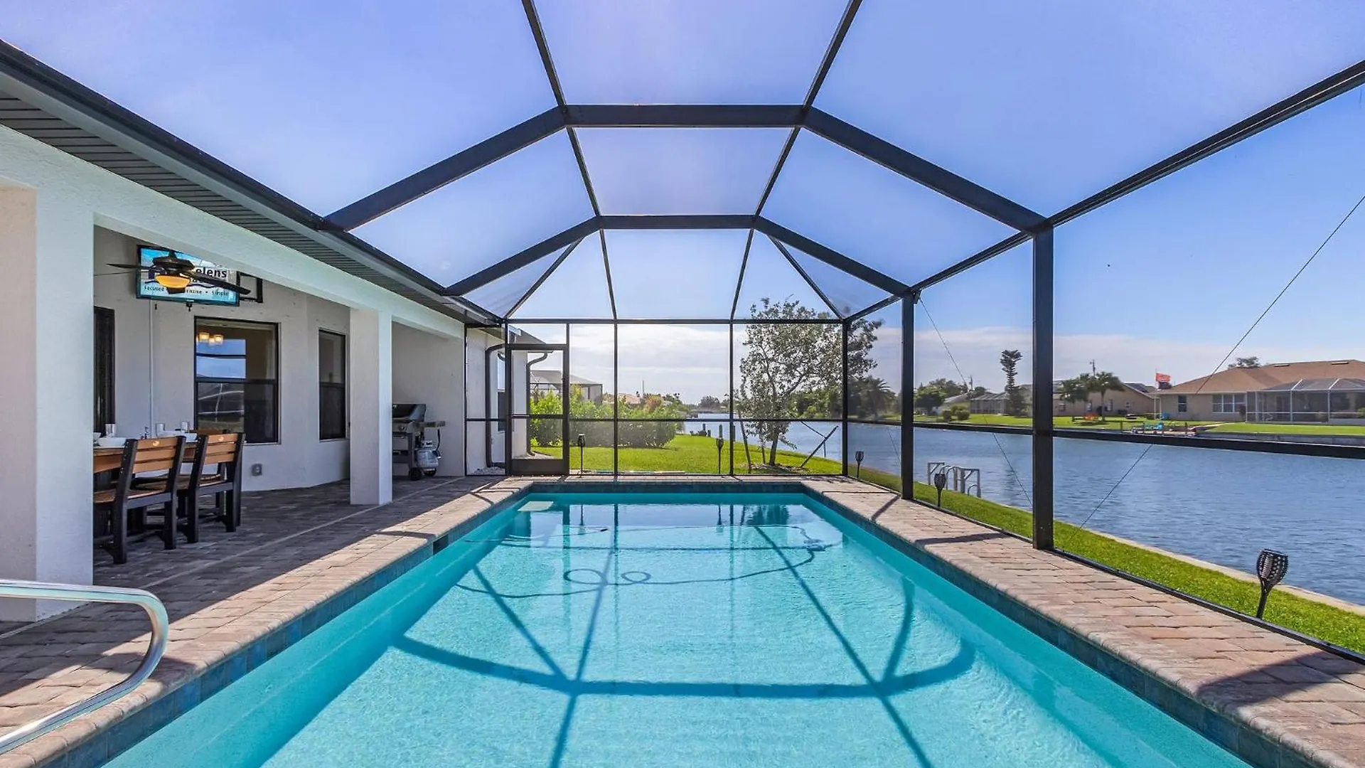 Brand New Paradise With Never Ending Sunsets - Chillax N Sunsets - Roelens Vacations Holiday home Cape Coral
