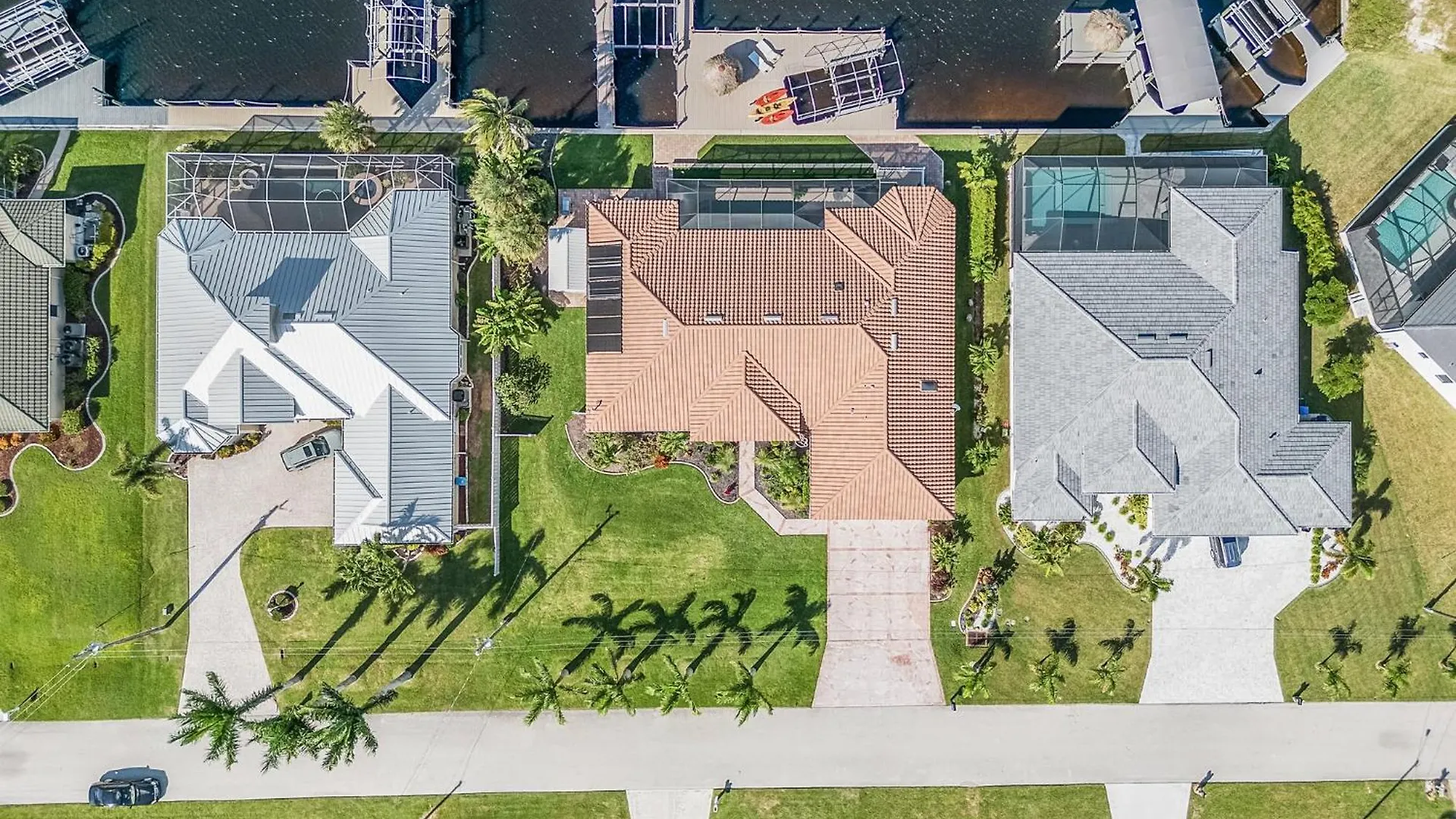 Gulf Access, Heated Saltwater Pool, Mini Golf, Movie Room, Sleeps 10 - House *