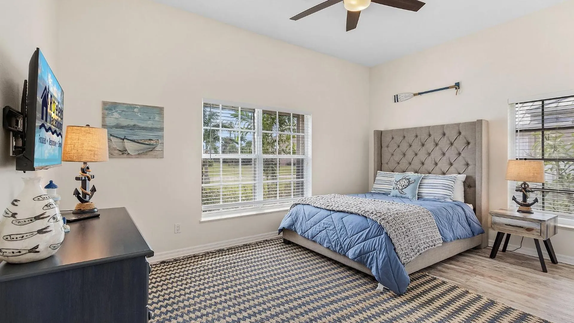 Holiday home Gulf Access, Heated Saltwater Pool, Mini Golf, Movie Room, Sleeps 10 - House *