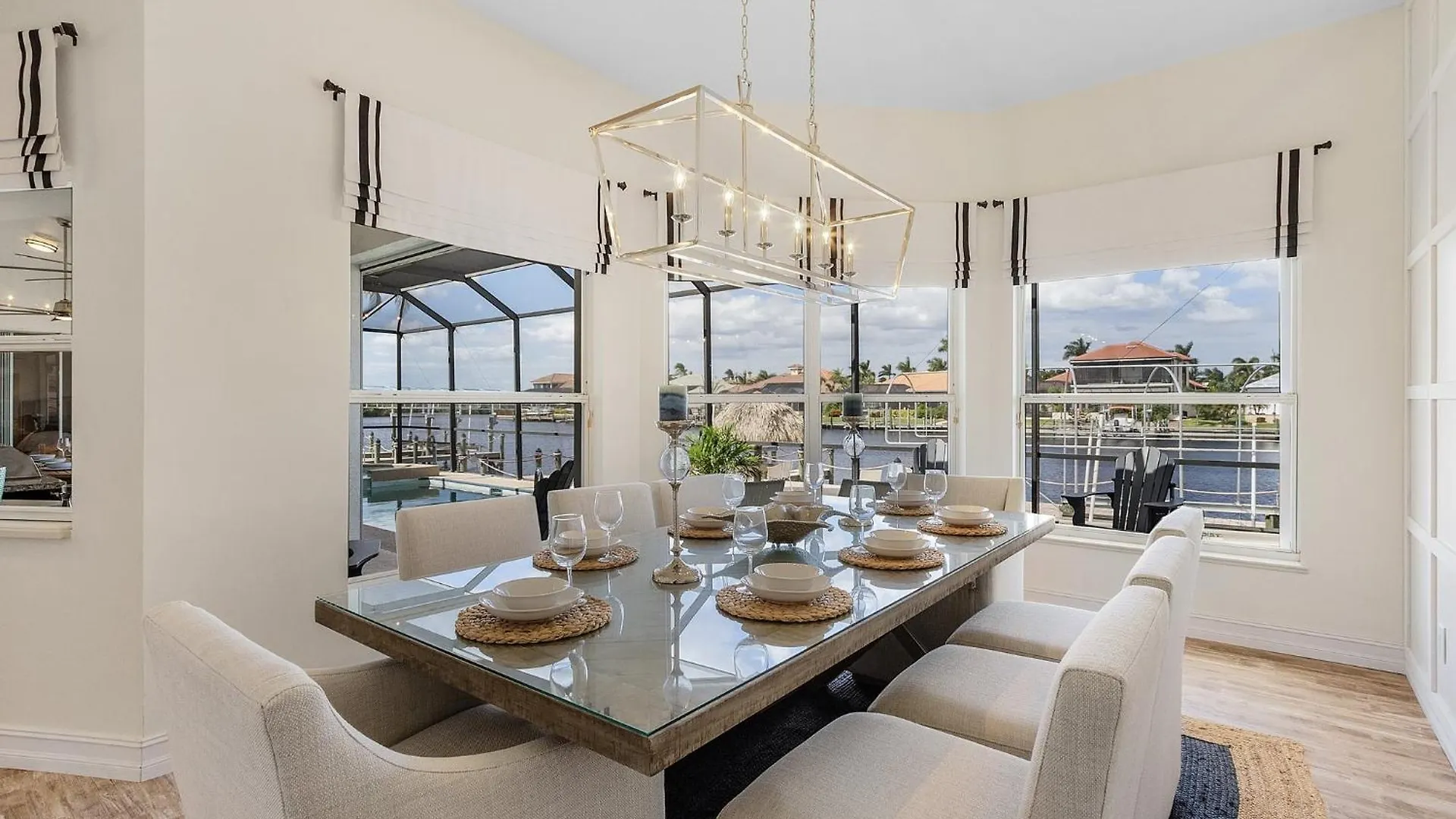 Gulf Access, Heated Saltwater Pool, Mini Golf, Movie Room, Sleeps 10 - House Holiday home *