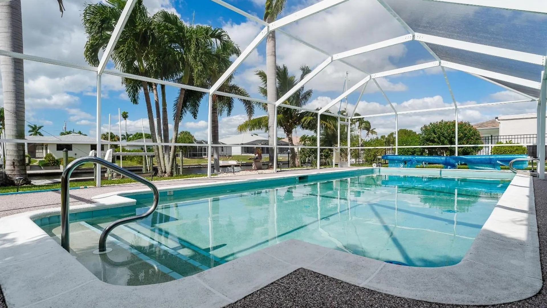 Holiday home Direct Gulf Access & Heated Pool -villa Hip Nautic - Roelens Vacations Cape Coral