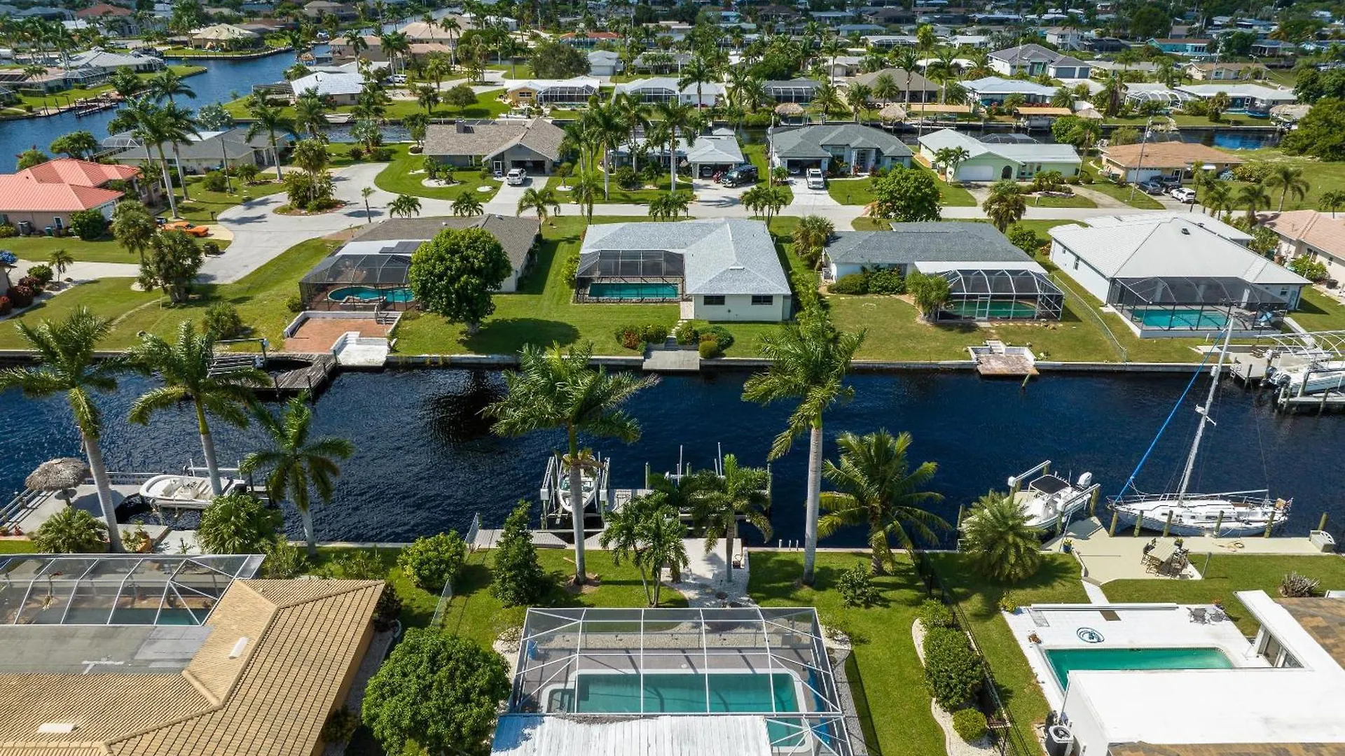 Direct Gulf Access & Heated Pool -villa Hip Nautic - Roelens Vacations *