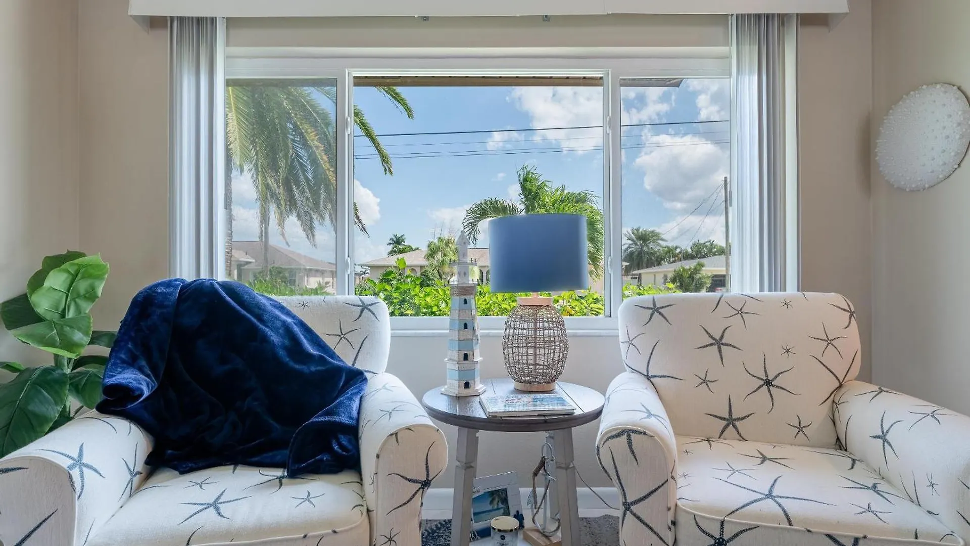 Direct Gulf Access & Heated Pool -villa Hip Nautic - Roelens Vacations Cape Coral
