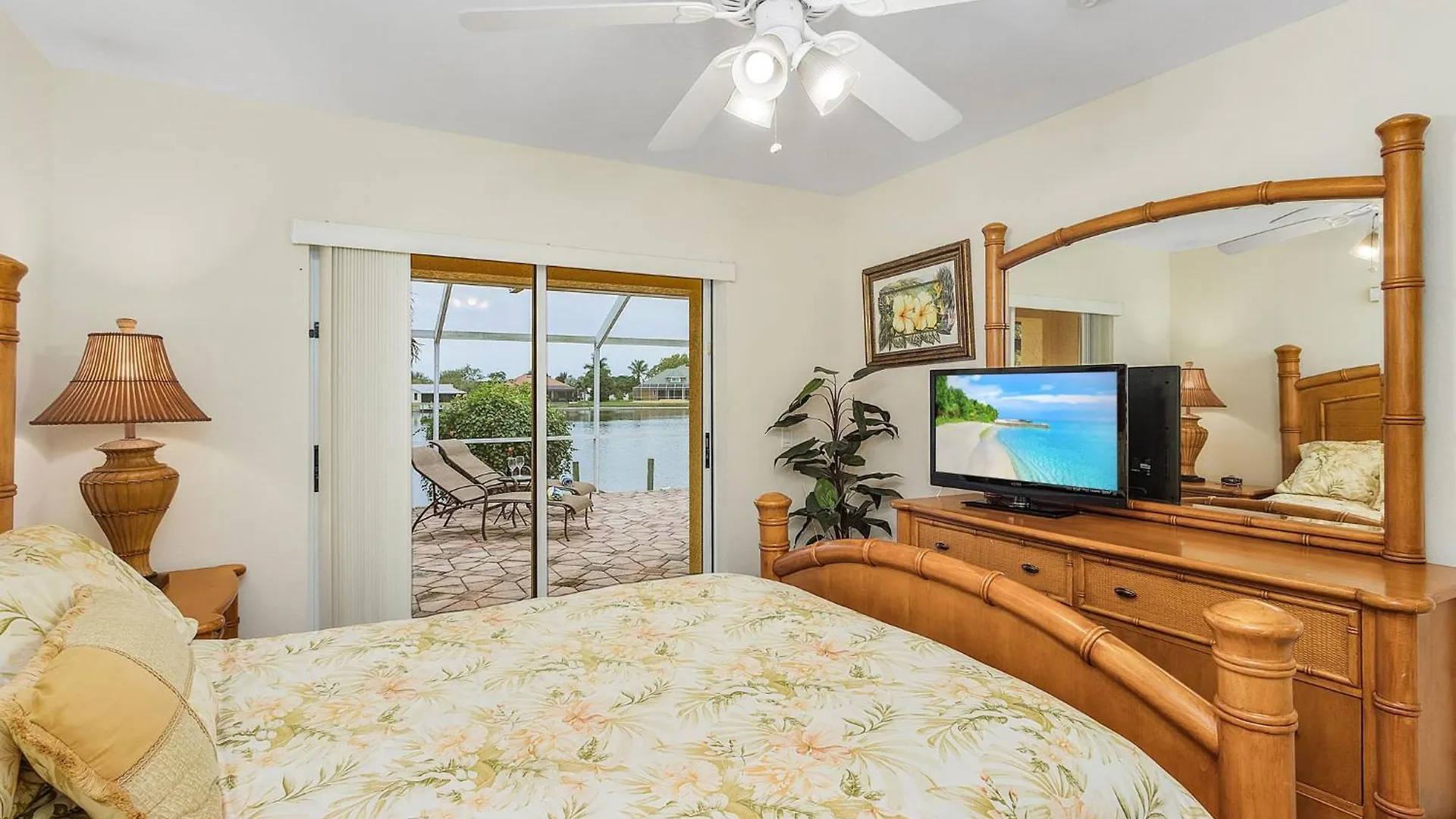 Sundown - Spectacular Sunsets - - Roelens Vacations * Cape Coral