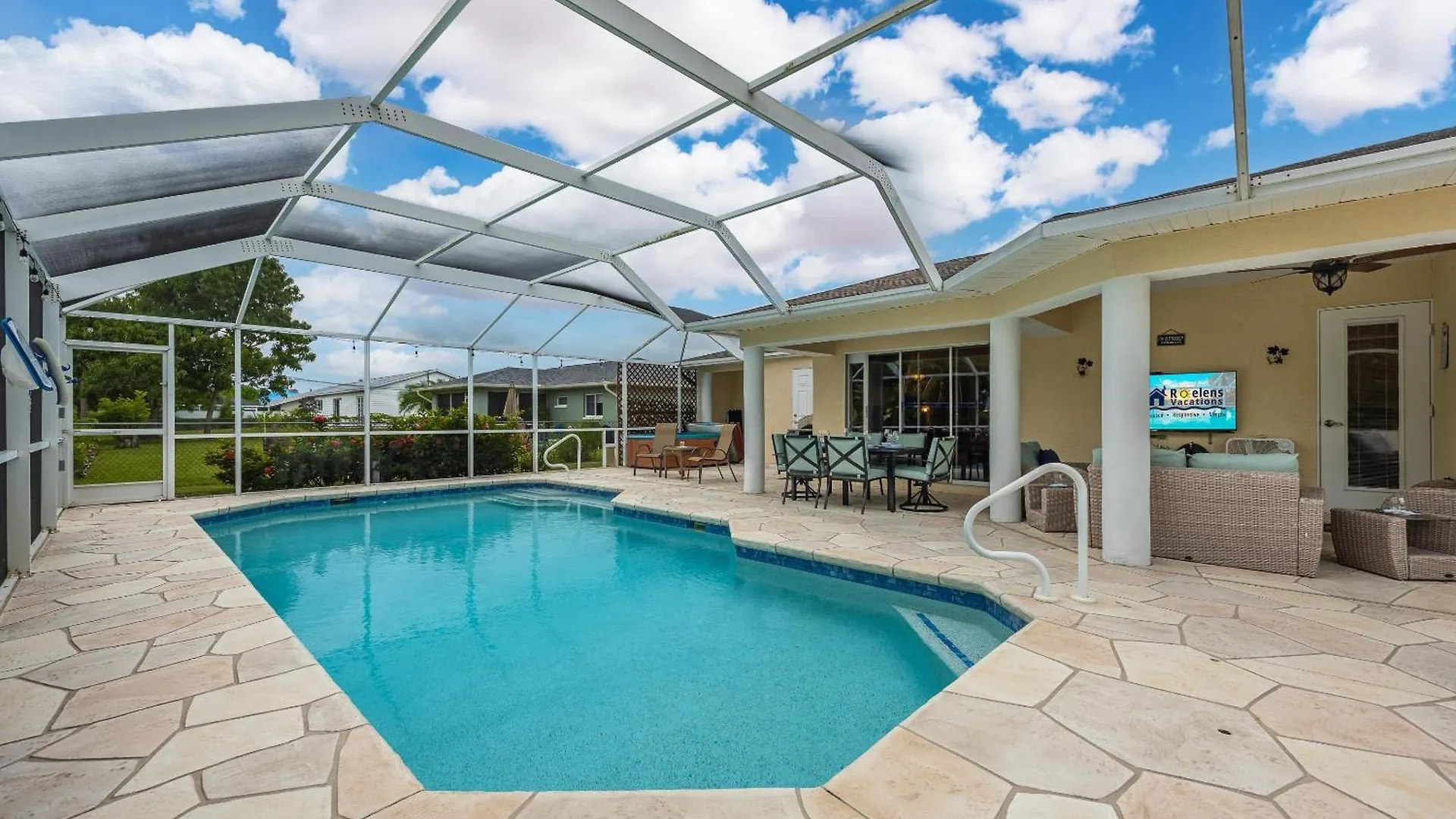 Holiday home Serenity Now Is The Picture-perfect Pet Friendly For And Your Loved Ones! *