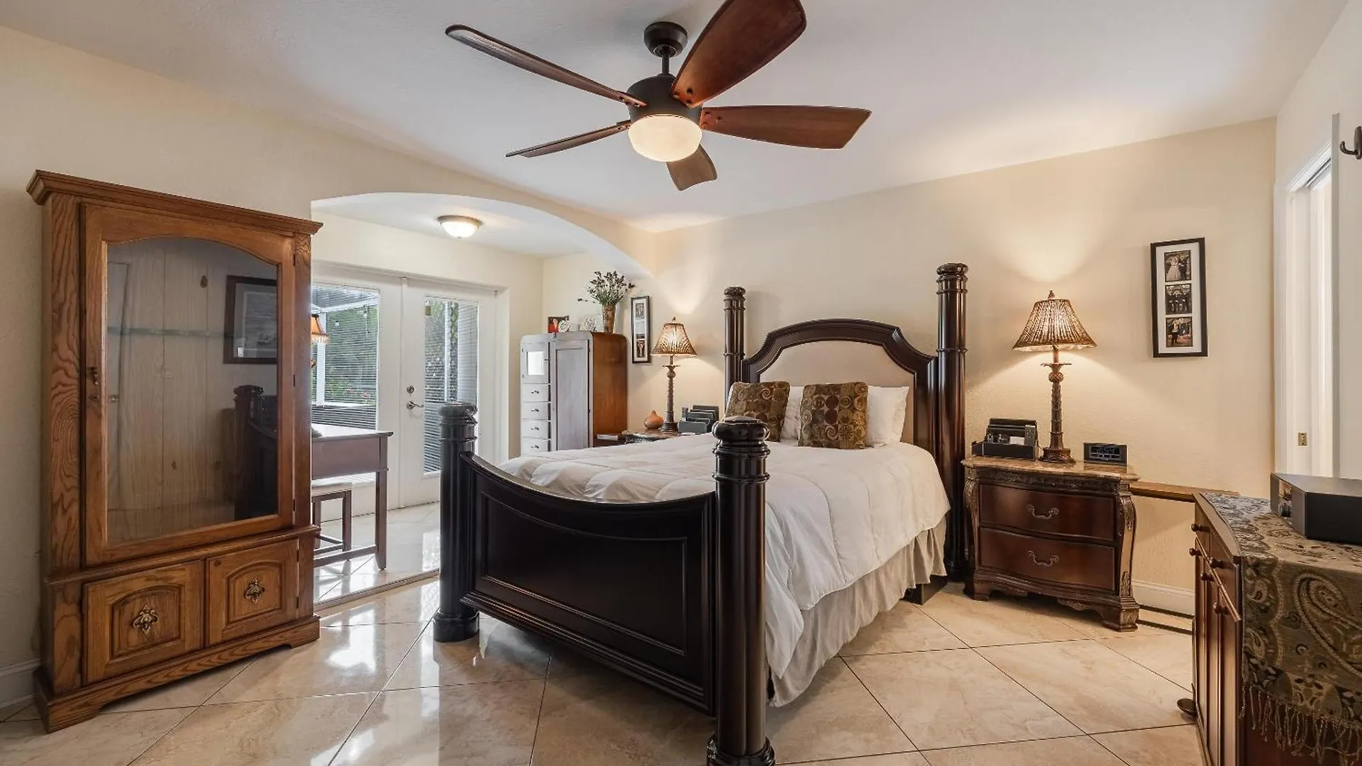 Serenity Now Is The Picture-perfect Pet Friendly For And Your Loved Ones! Cape Coral