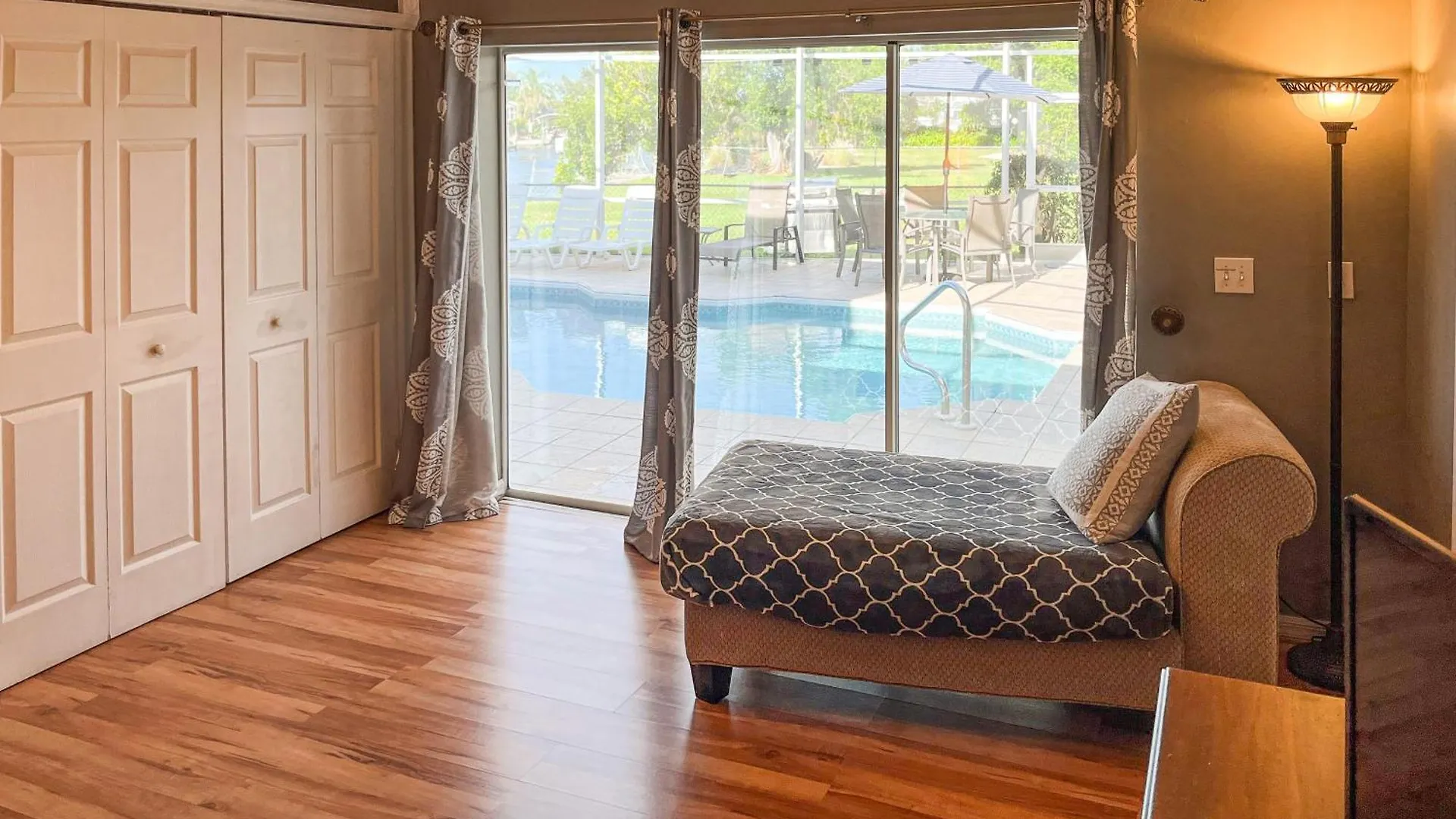 Euphoria * Cape Coral