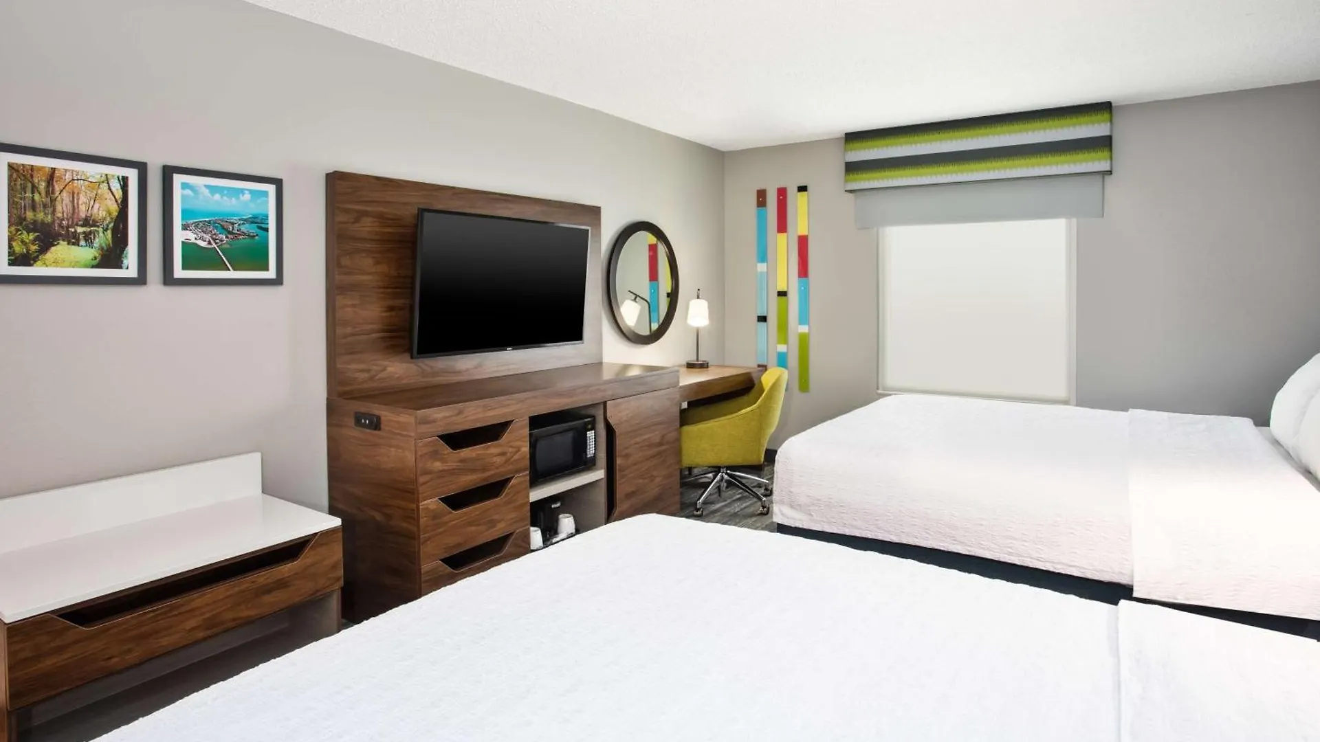 Hotell Hampton & / Myers