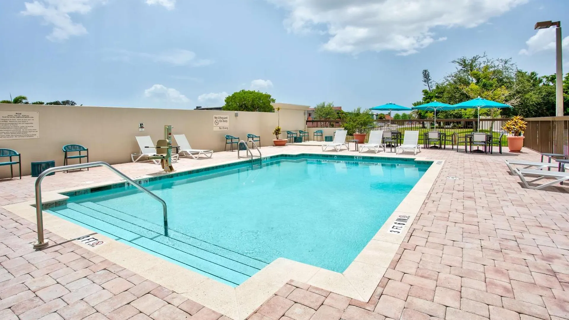 Hotell Hampton & / Myers Cape Coral