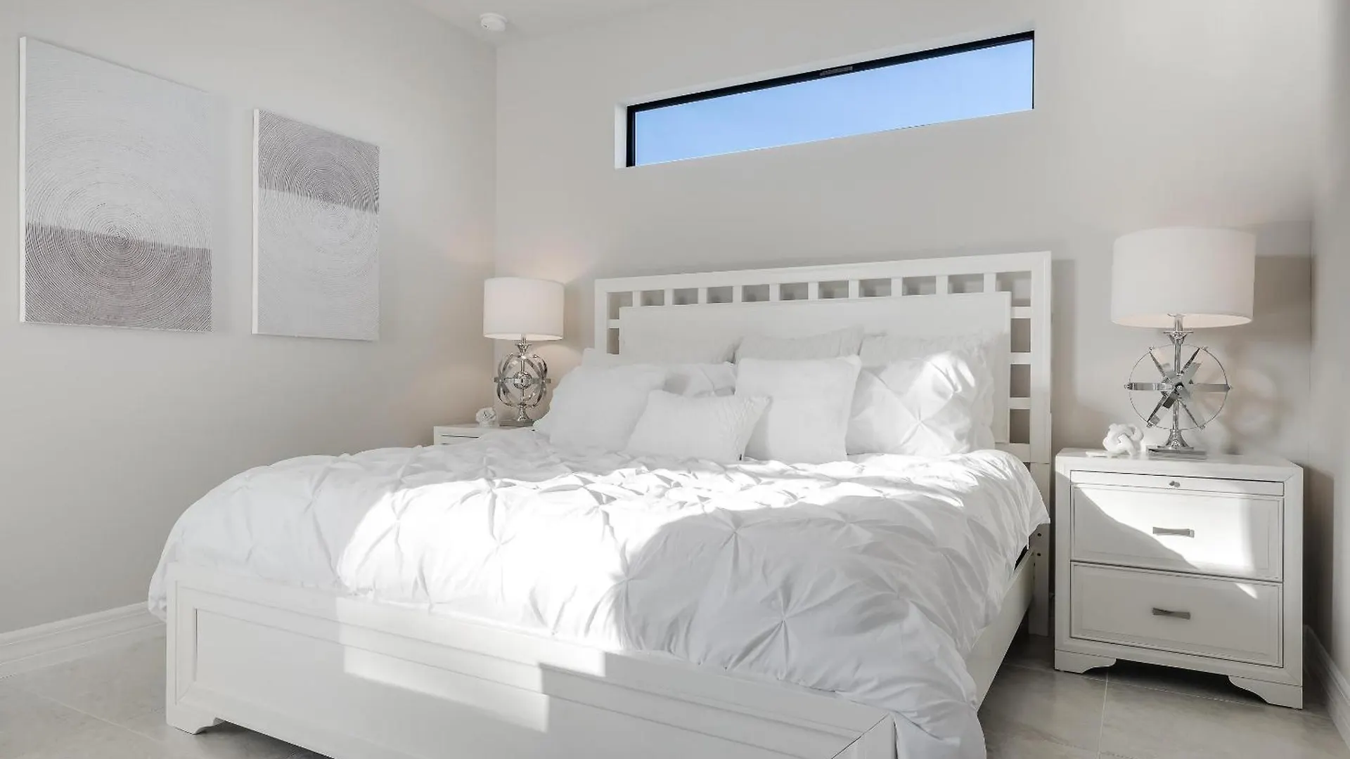 Heated Pool, Kayaks, Brand New Home, Sleeps 6 - Luxuria Blanca Holiday home Cape Coral