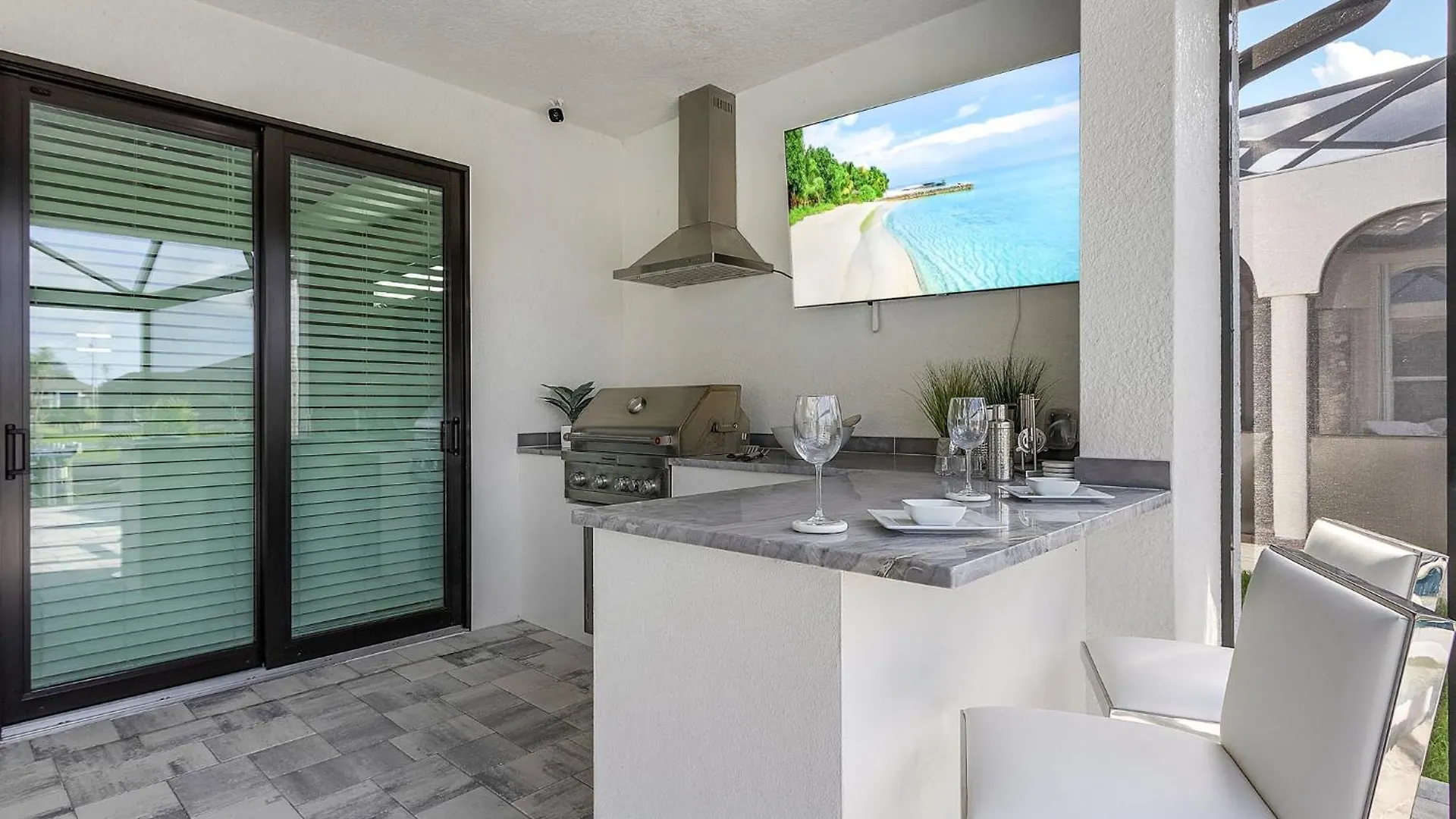 Holiday home Heated Pool, Kayaks, Brand New Home, Sleeps 6 - Luxuria Blanca *