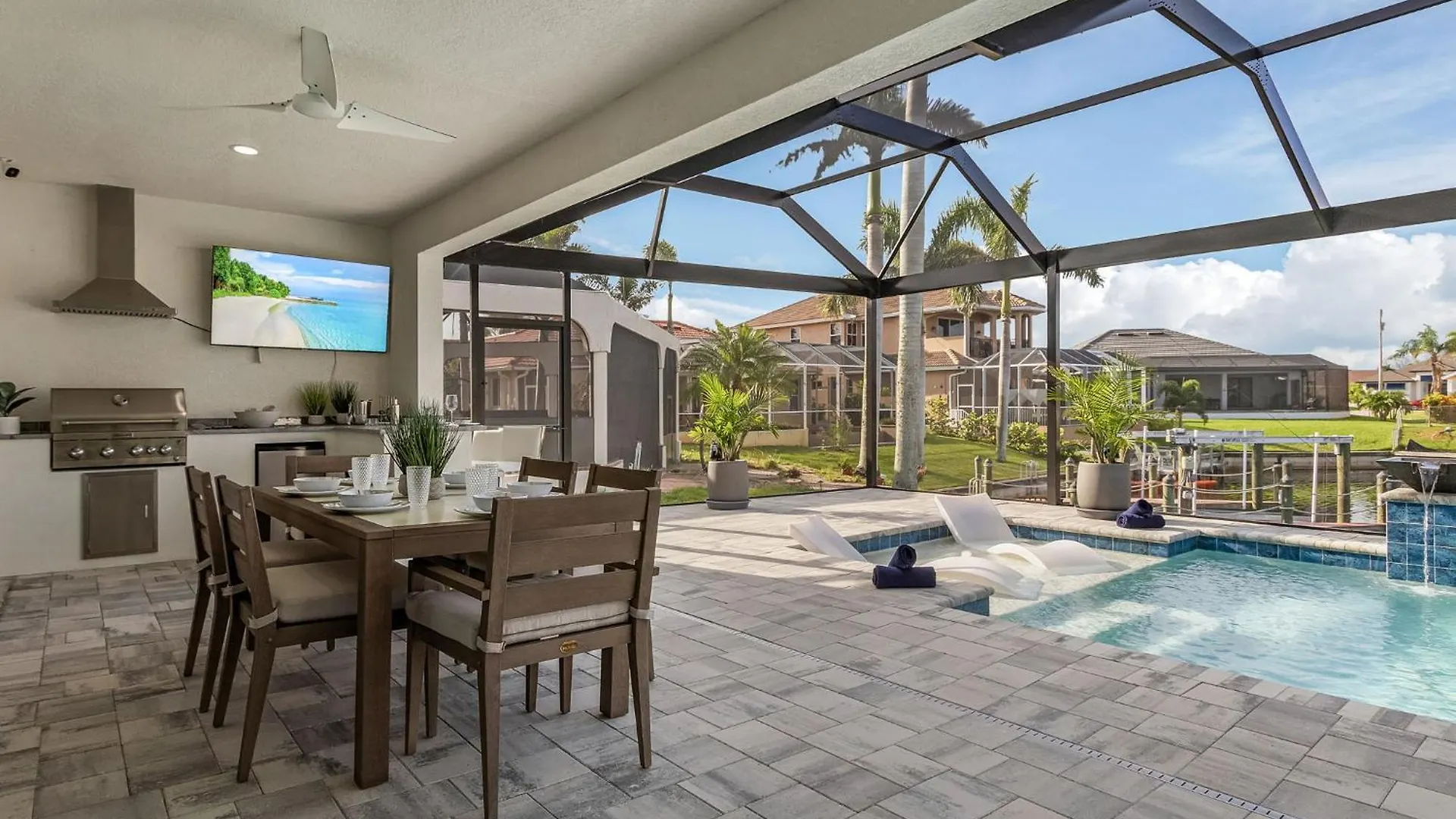 Heated Pool, Kayaks, Brand New Home, Sleeps 6 - Luxuria Blanca Cape Coral