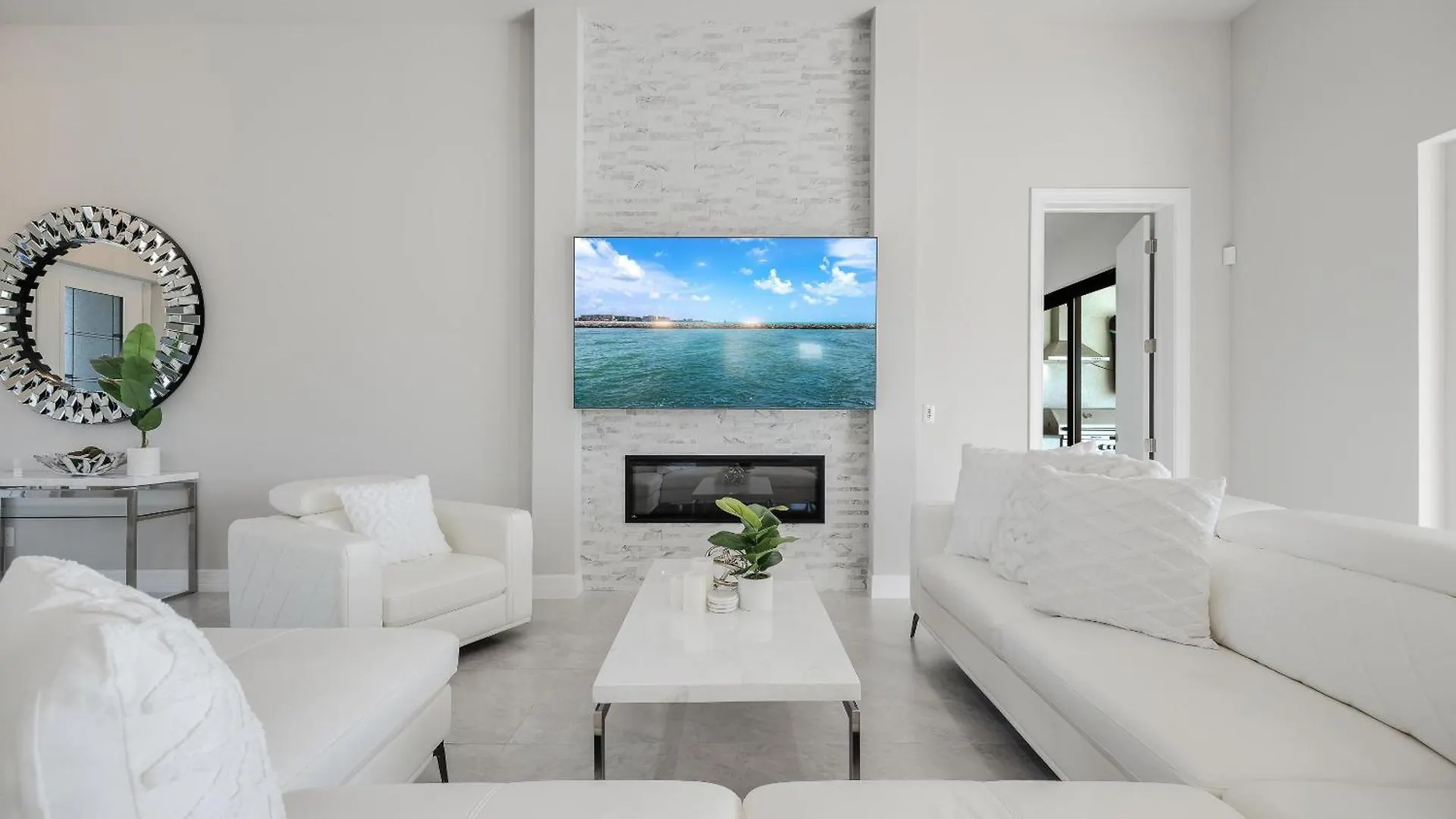 Heated Pool, Kayaks, Brand New Home, Sleeps 6 - Luxuria Blanca Holiday home *