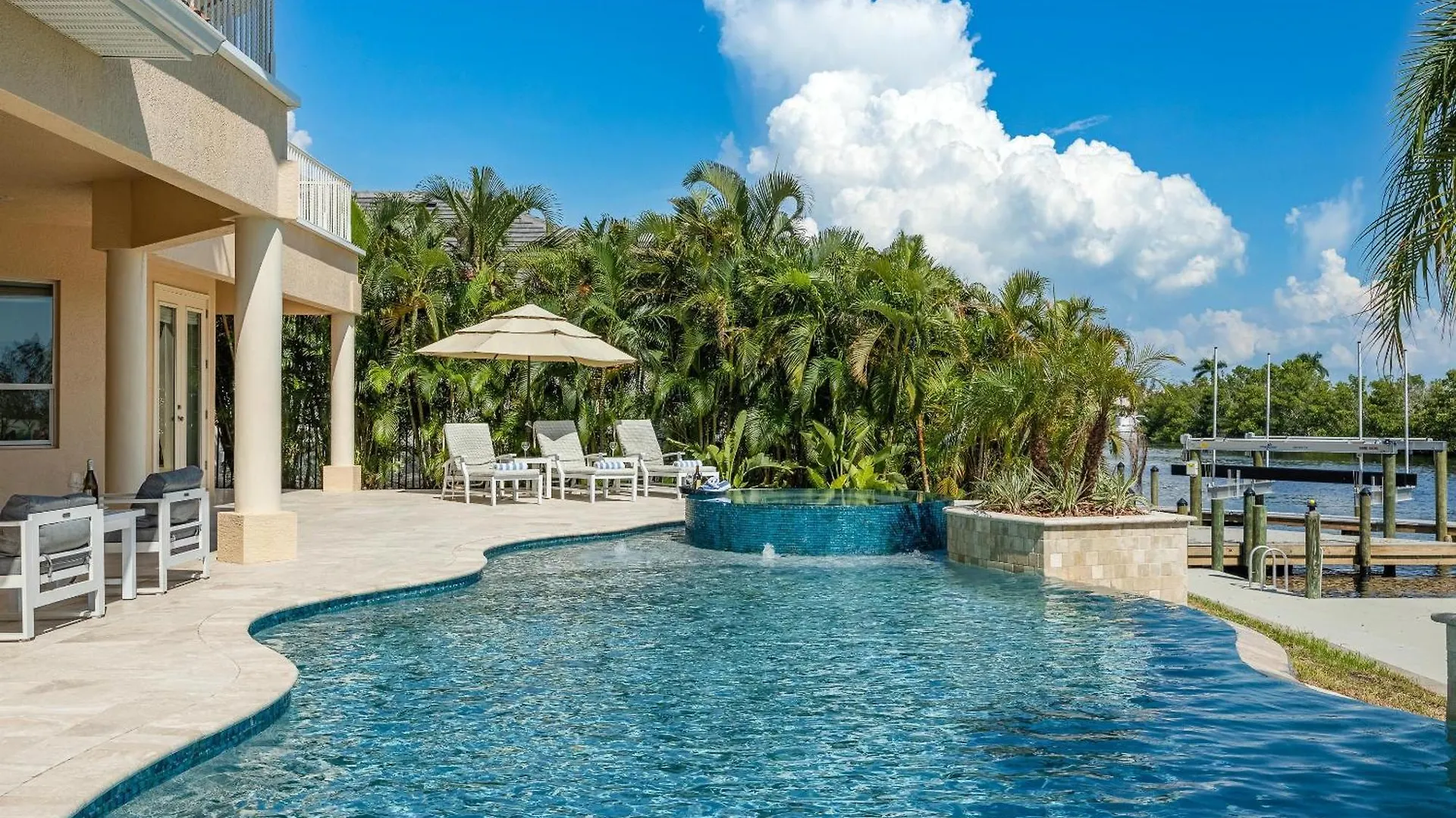 Southern Serenity Holiday home Cape Coral
