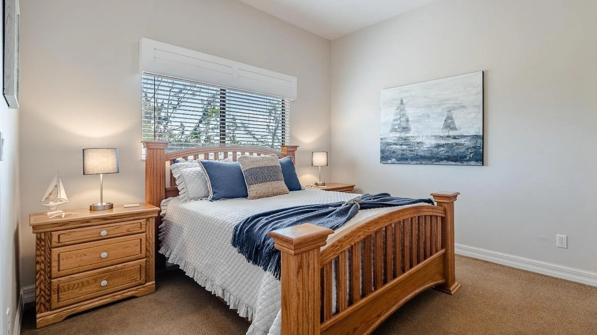 Holiday home Fresh Water Canal, Kayaks, Heated Pool - Windows On The Water - Roelens Vacations Cape Coral