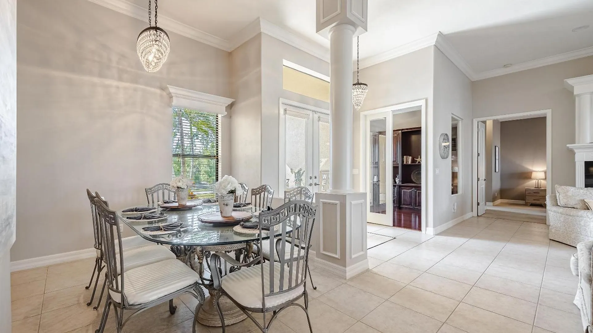Fresh Water Canal, Kayaks, Heated Pool - Windows On The Water - Roelens Vacations Holiday home Cape Coral