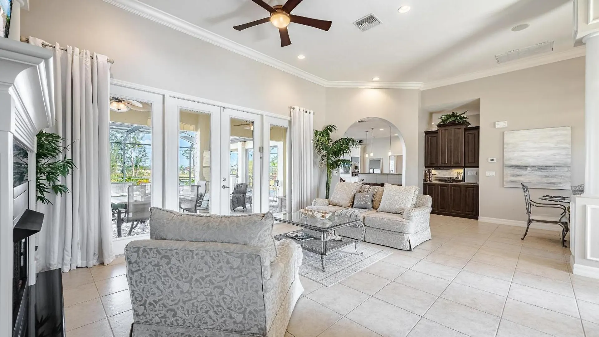 Fresh Water Canal, Kayaks, Heated Pool - Windows On The Water - Roelens Vacations * Cape Coral