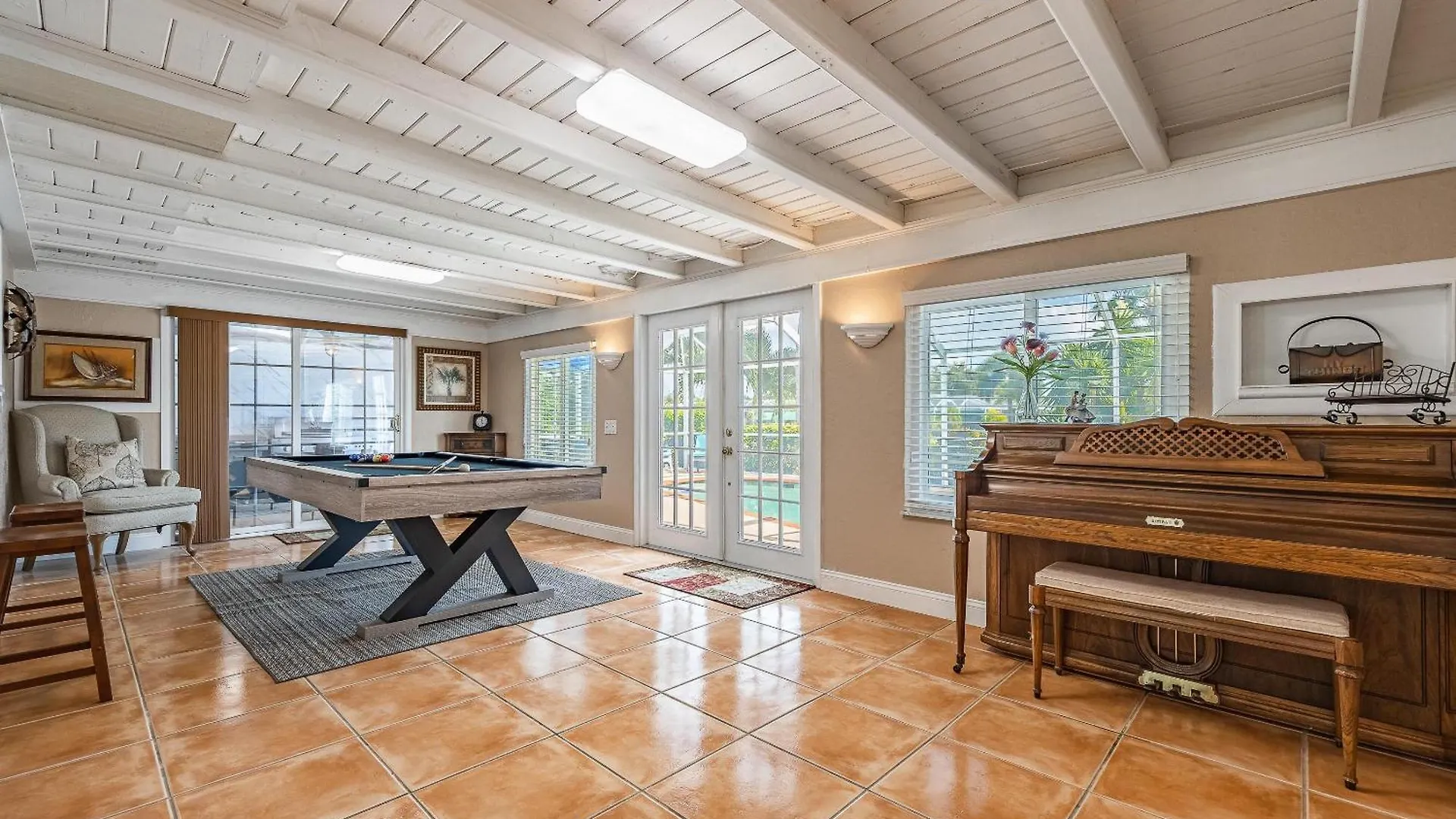 Sweet Life- Roelens Vacations Holiday home