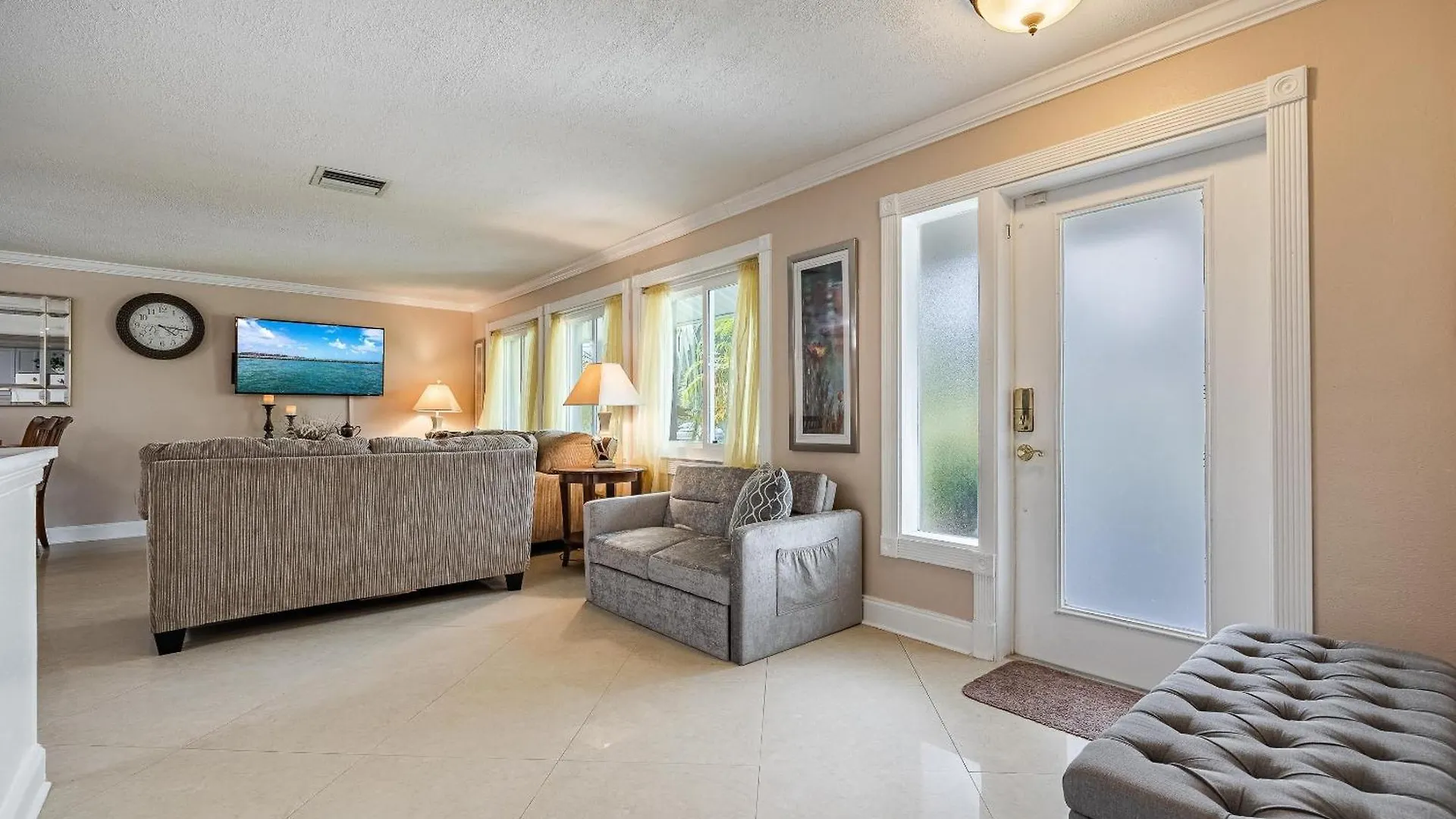 Sweet Life- Roelens Vacations Cape Coral