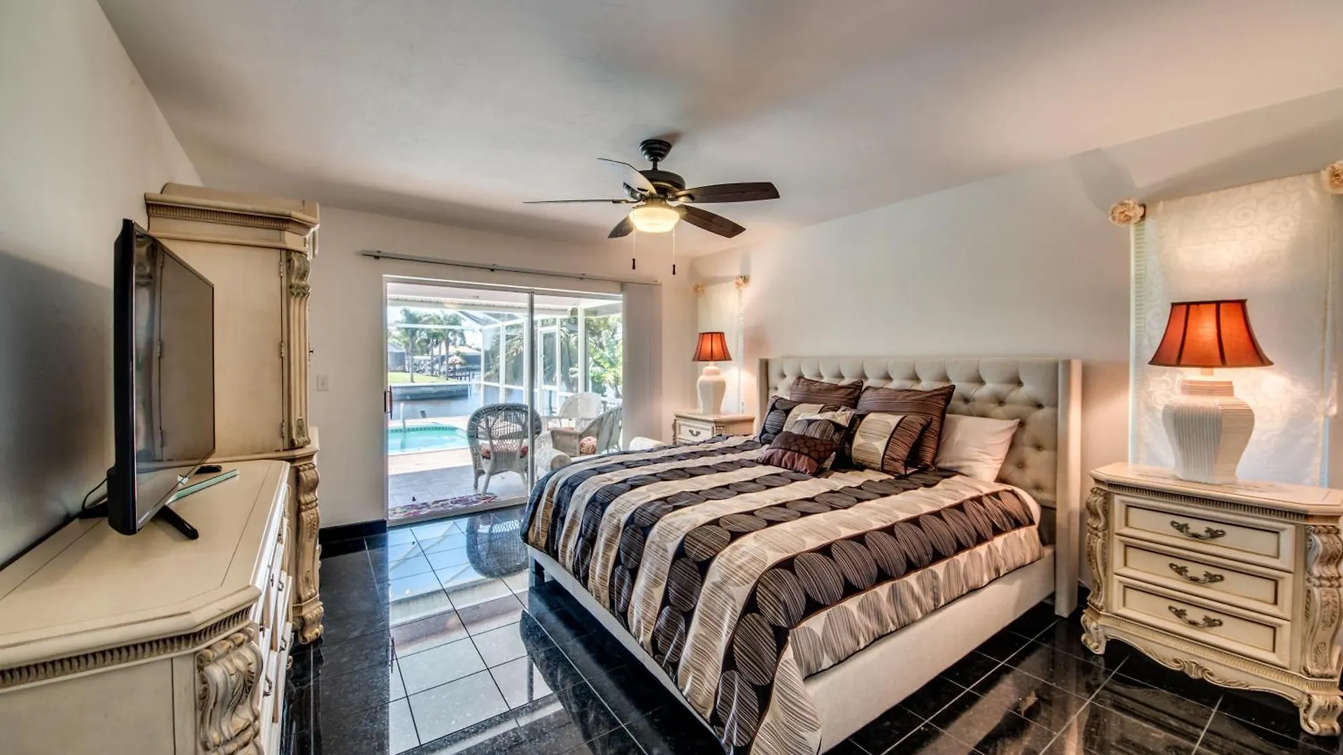 Sweet Dreams, Cape Coral