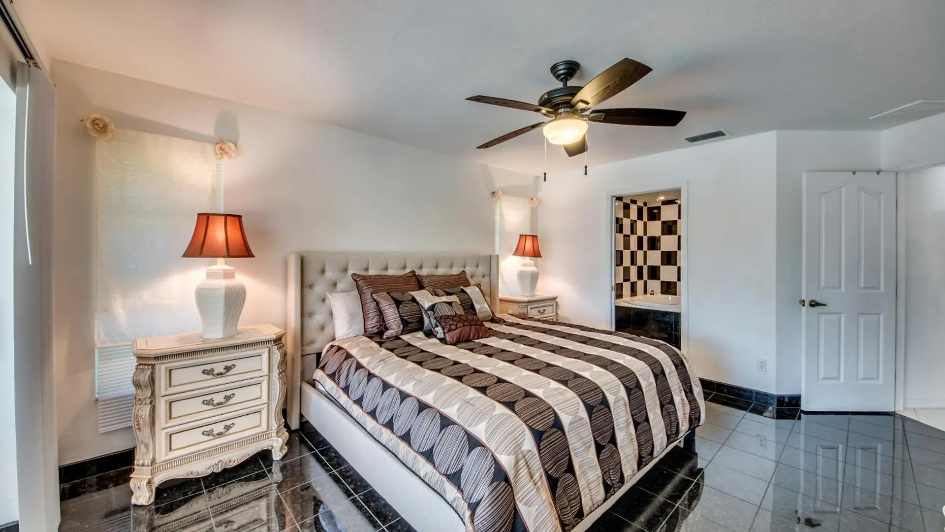 Sweet Dreams, Cape Coral