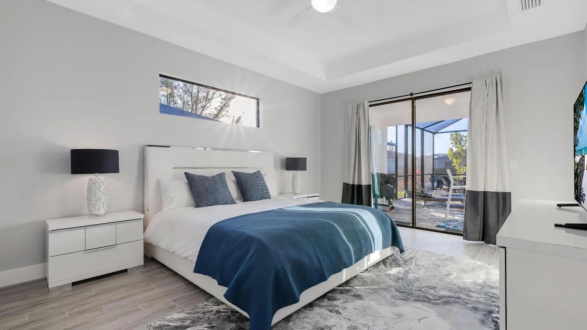 Holiday home Beautiful Spacious New On A Salt Water Canal, Sleep 10