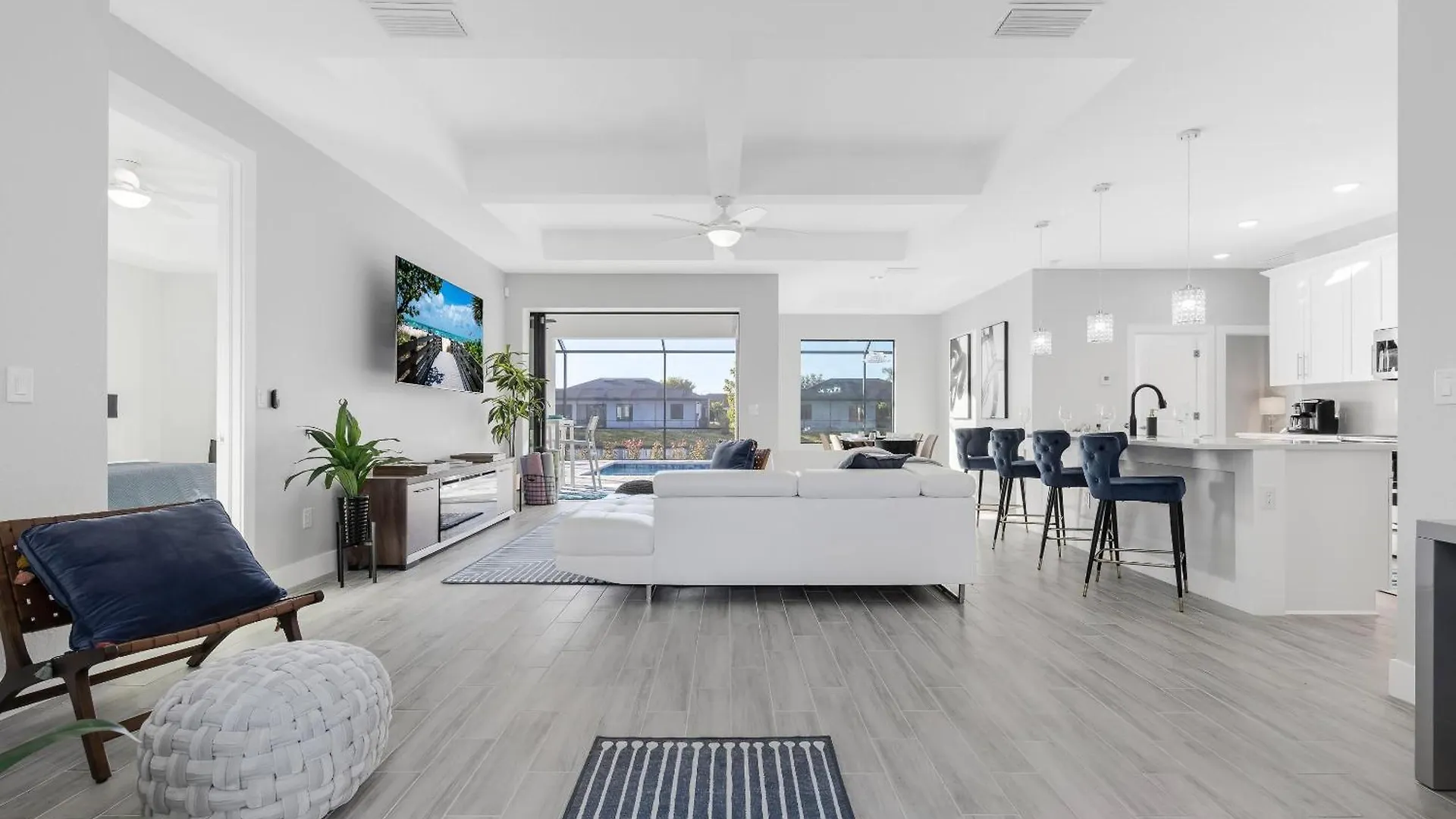 Beautiful Spacious New On A Salt Water Canal, Sleep 10