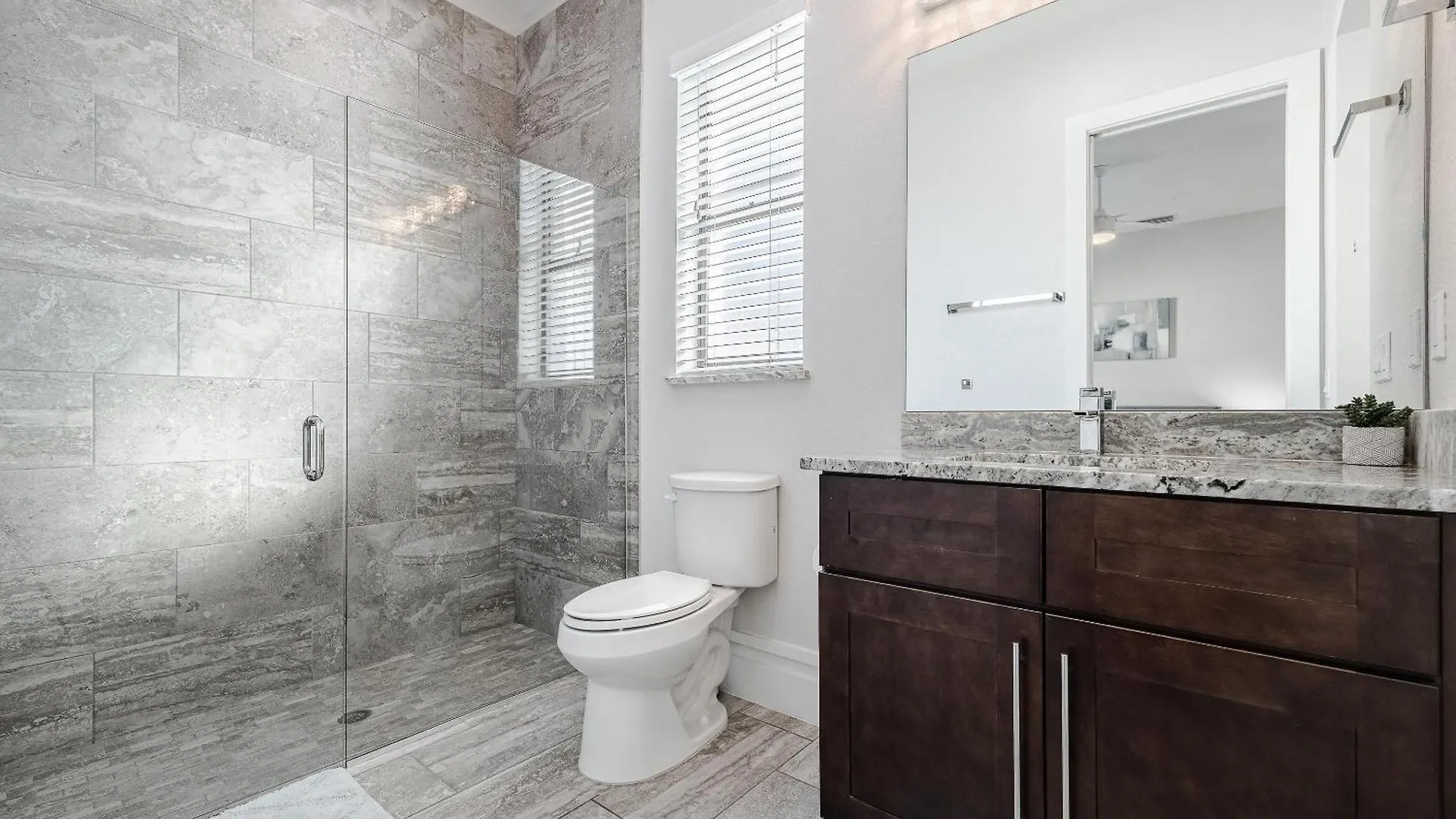 Heated Pool, Canal Views, Sleeps 8 - Sip N' Sea *