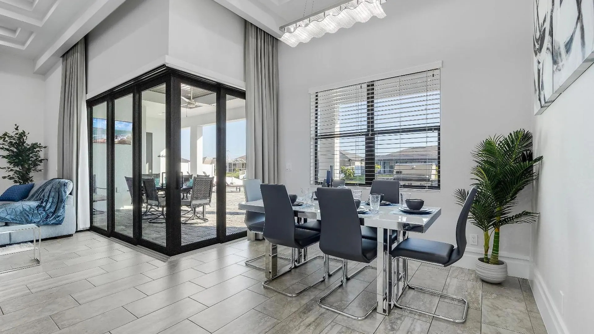 Heated Pool, Canal Views, Sleeps 8 - Sip N' Sea *