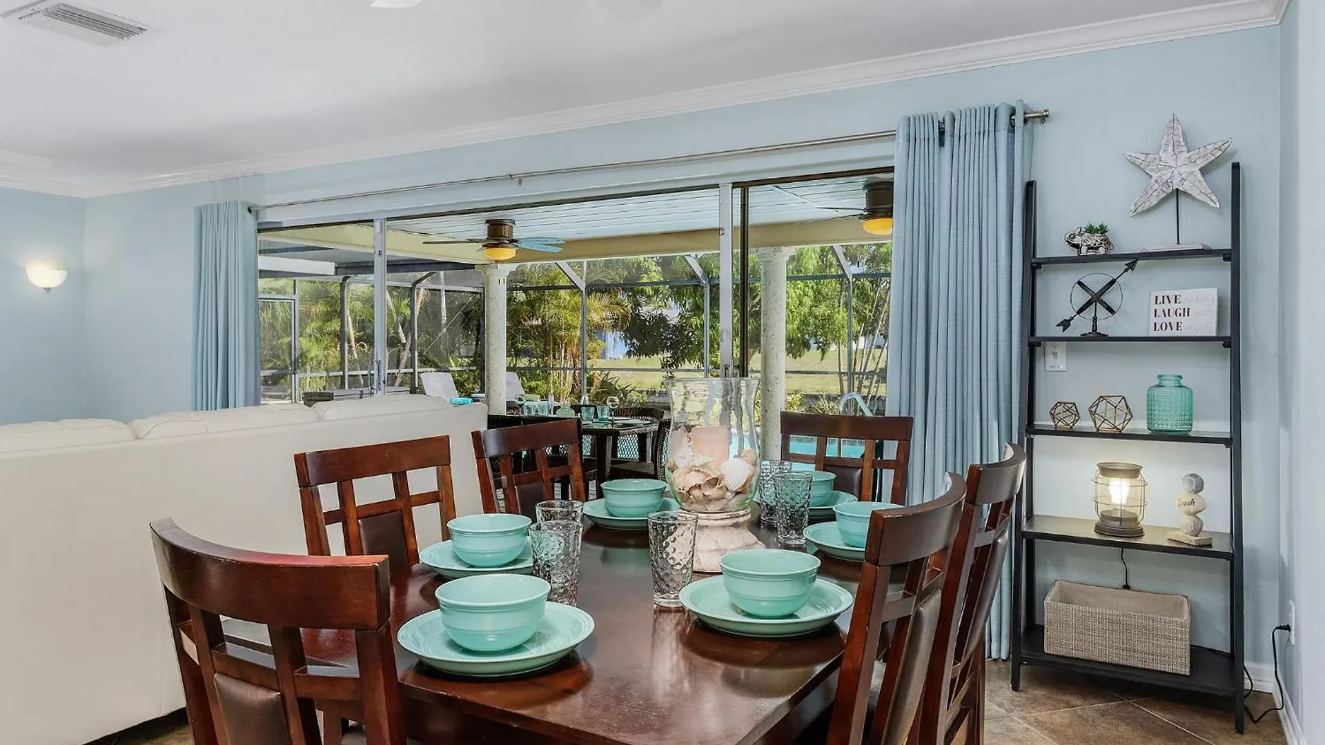 Sabrina, Holiday home