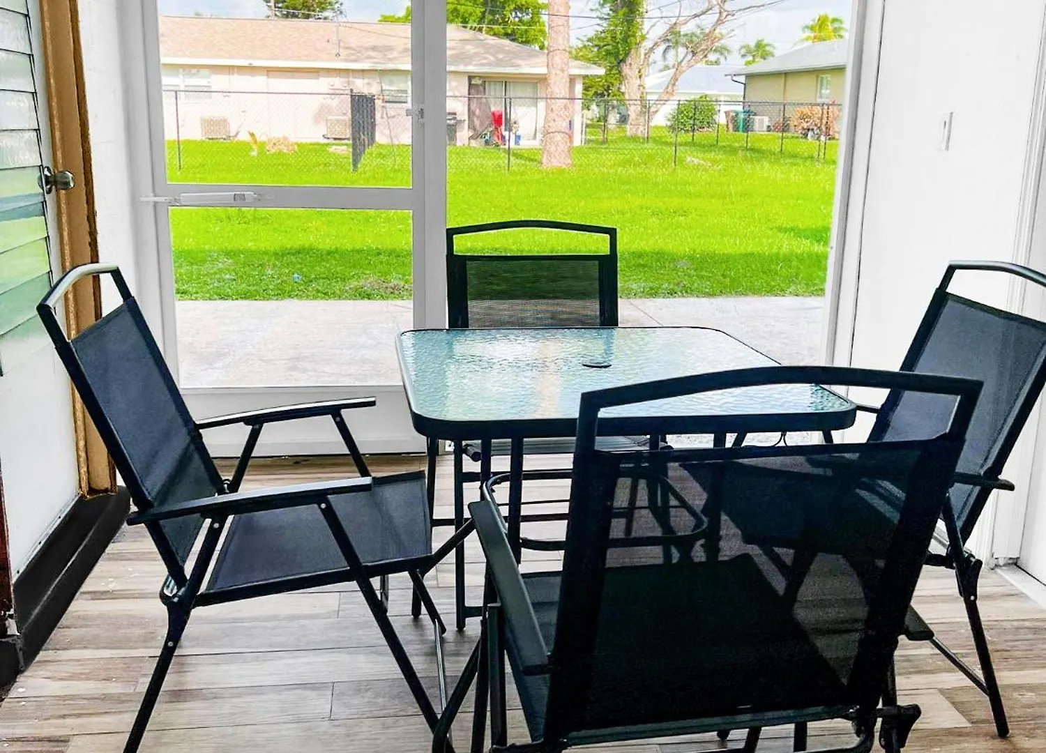 Apartment The Heart Of Cape Coral! *