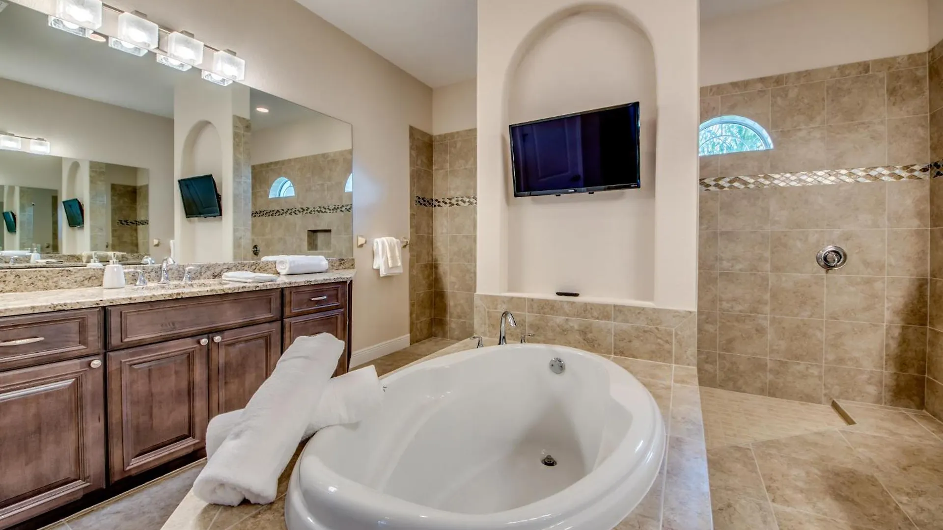 Mayfair, Cape Coral