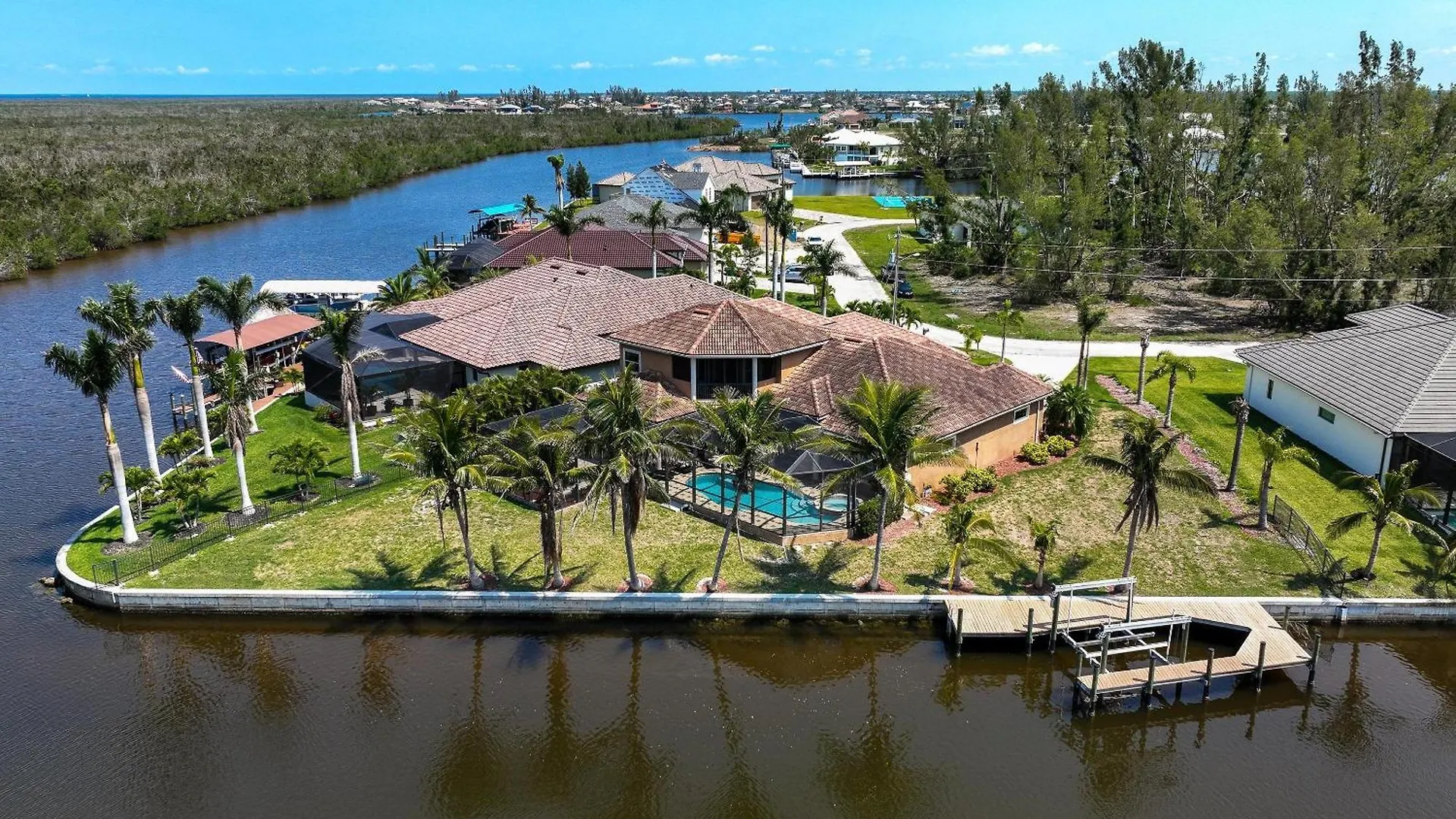 Heated Pool And Spa, Sleeps 16! - Mangrove