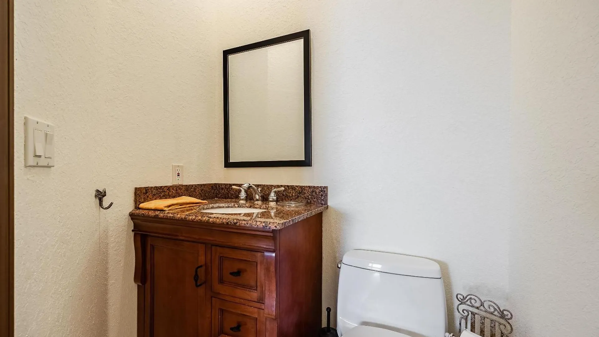 Heated Pool And Spa, Sleeps 16! - Mangrove Holiday home Cape Coral