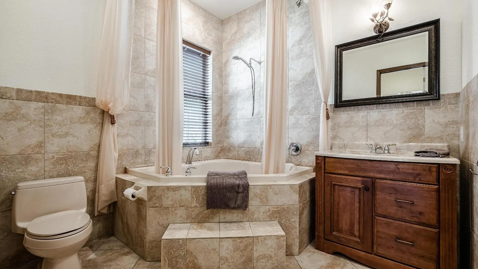 Heated Pool And Spa, Sleeps 16! - Mangrove