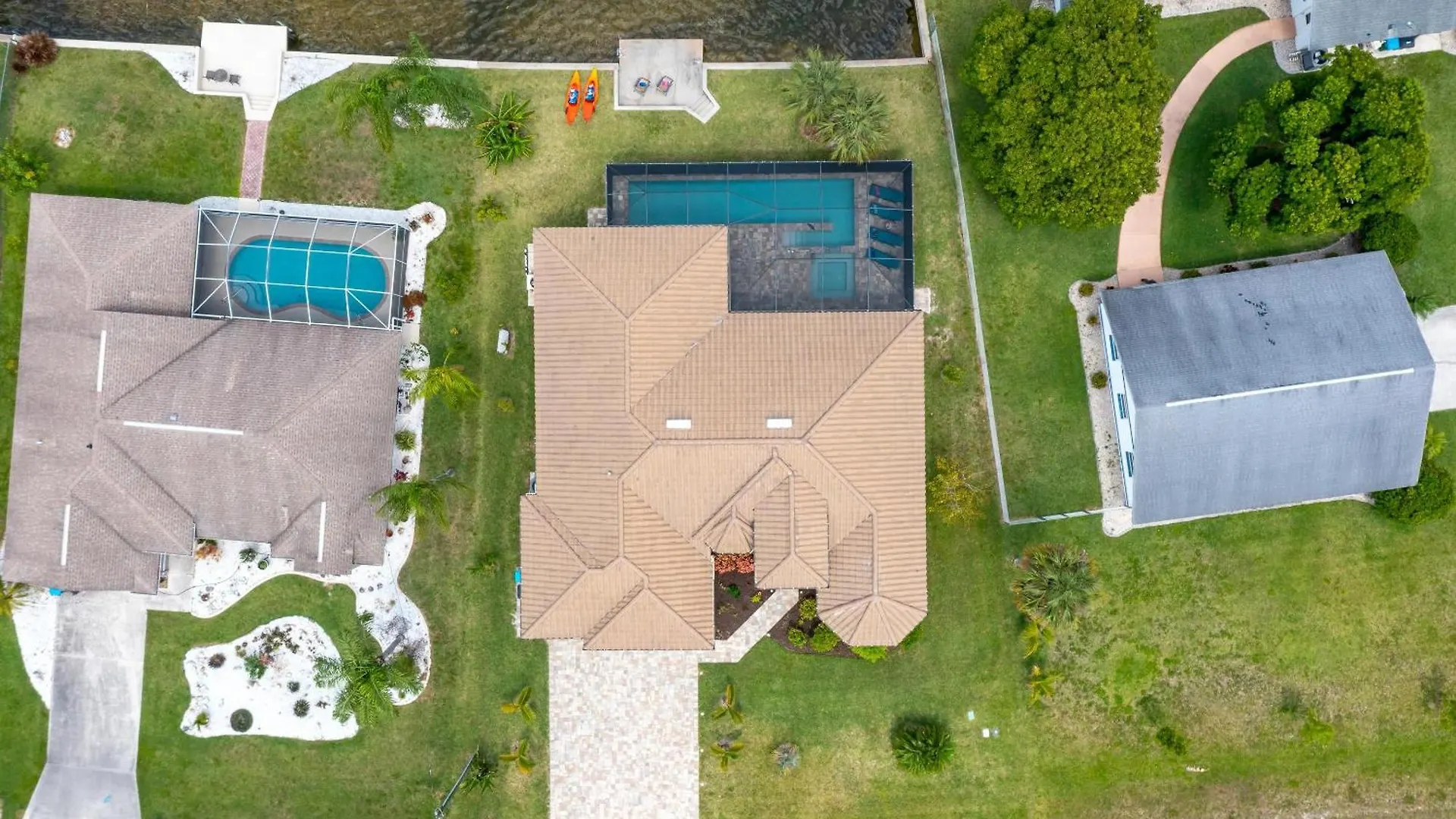 Holiday home Custom Heated Pool, Kayaks, Bikes, & Spectacular Views - Lakeside Oasis - Roelens Vacations