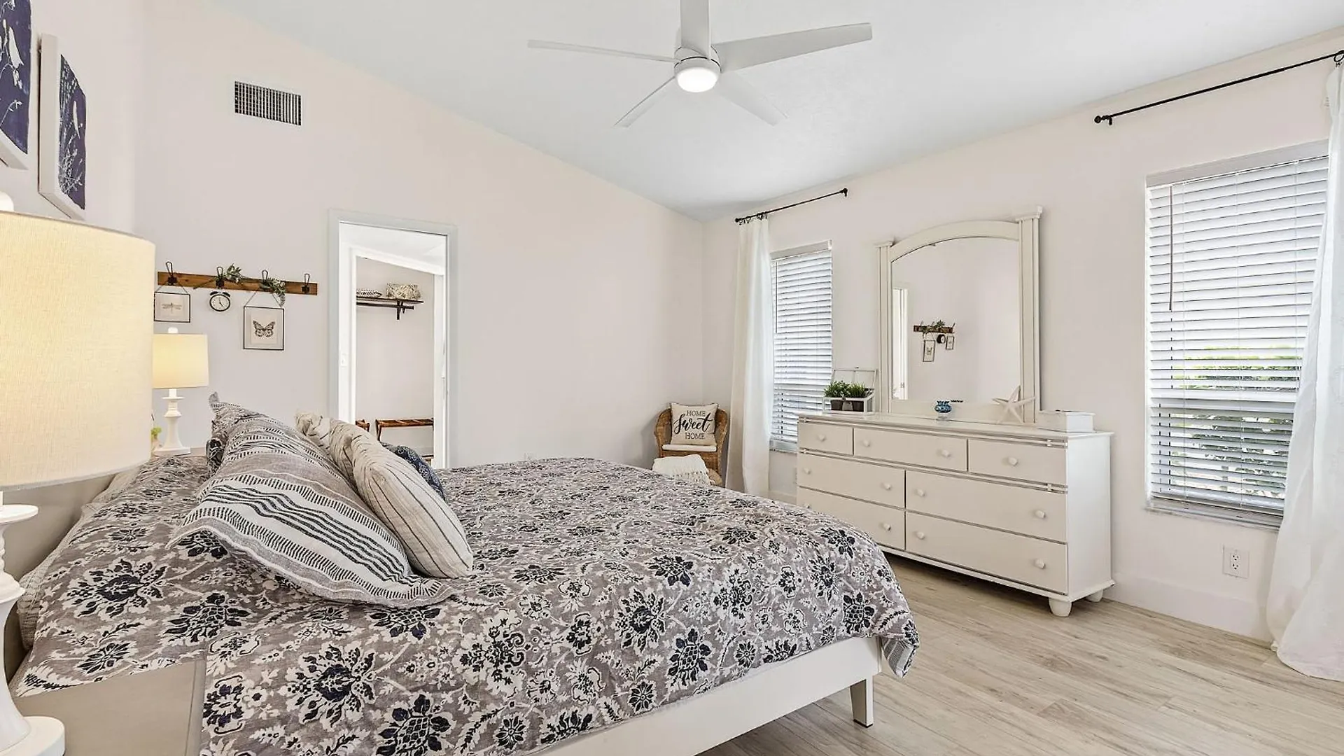 Paradise With Large Heated Pool & Kayak Grill N Chill Roelens Vacations Holiday home Cape Coral