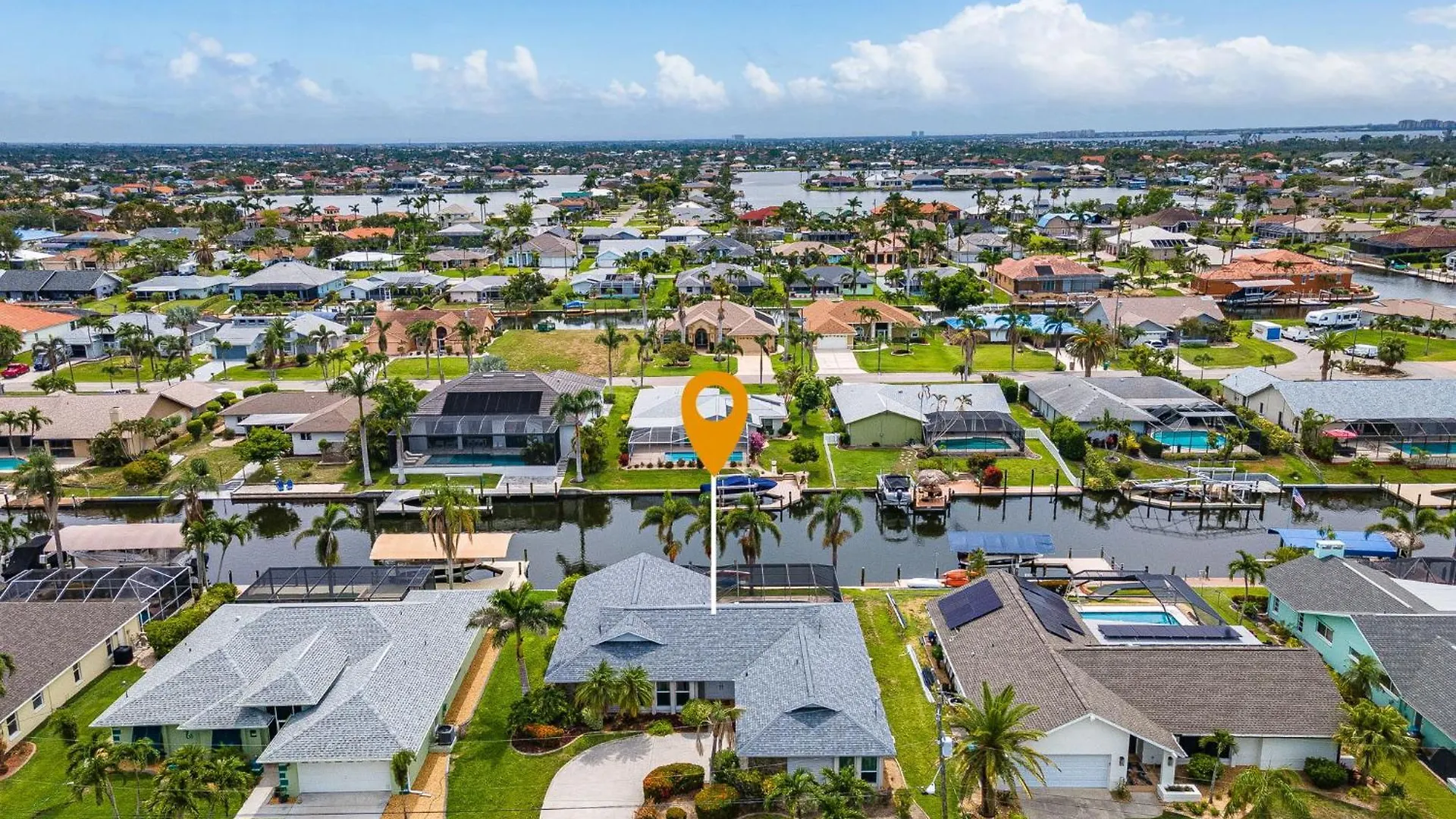 Paradise With Large Heated Pool & Kayak Grill N Chill Roelens Vacations * Cape Coral