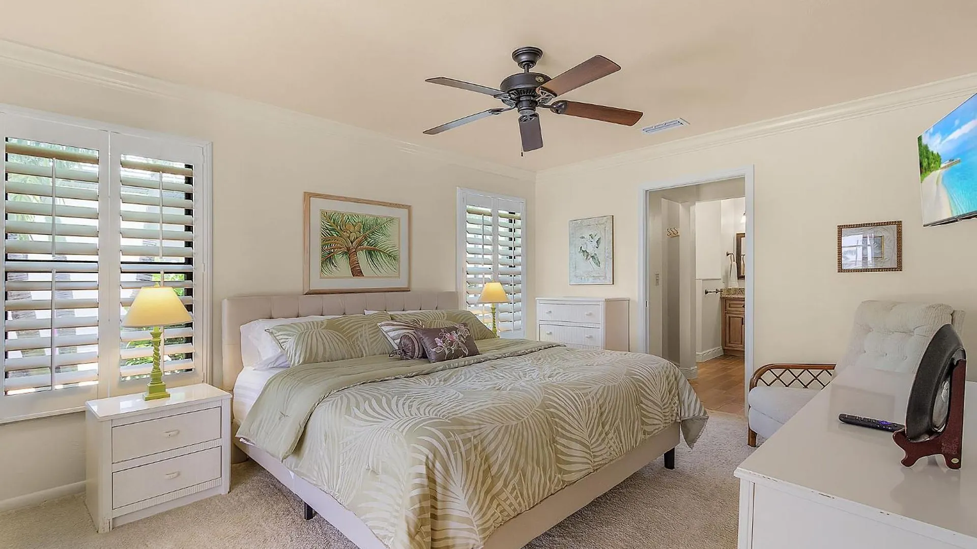 Canal Views, Heated Pool, Sleeps 8! - Magenta Sky And Key Lime Pie *