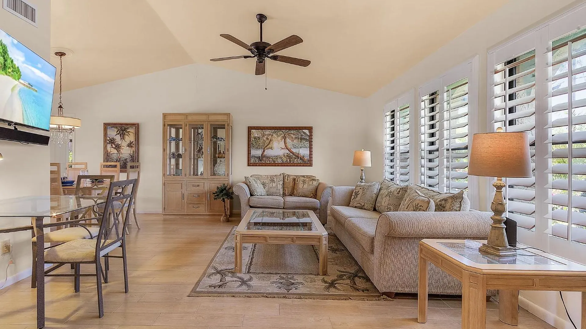 Holiday home Canal Views, Heated Pool, Sleeps 8! - Magenta Sky And Key Lime Pie Cape Coral