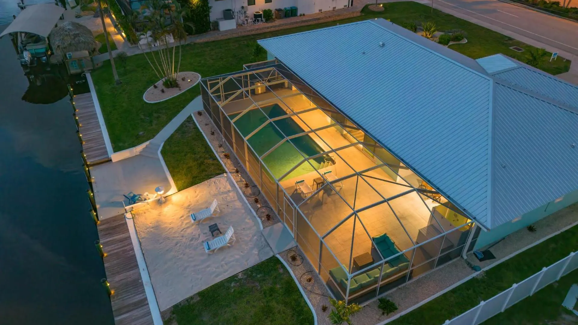 Gulf Access, Pool Table, Heated Pool, Sleeps 12 - Dolphin Sunset