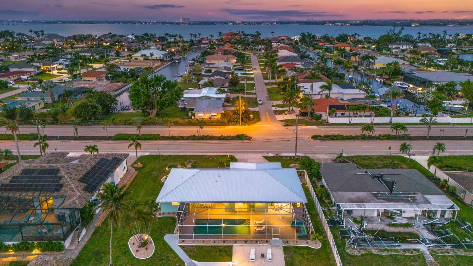 Gulf Access, Pool Table, Heated Pool, Sleeps 12 - Dolphin Sunset Holiday home