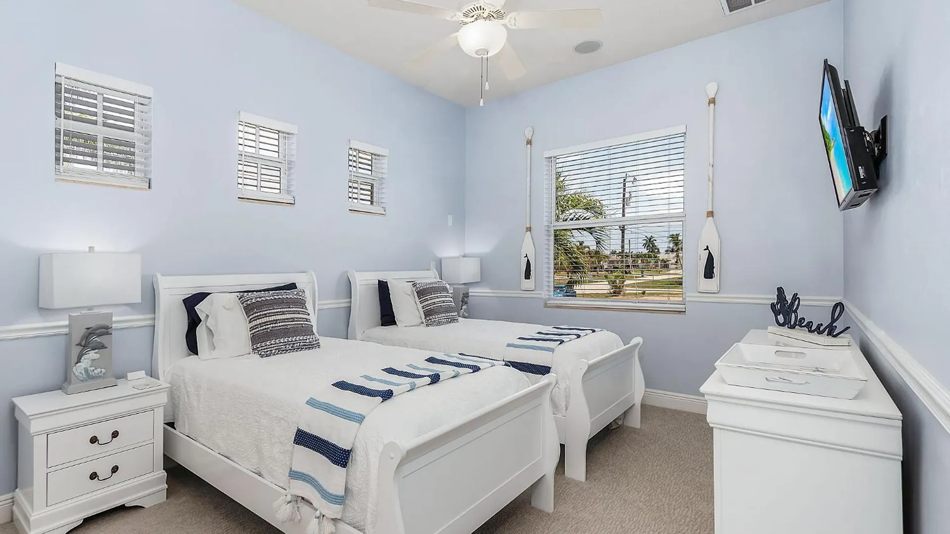 Private Luxury With Heated Pool & Spa, Game Room, & Kayaks - Coral Breeze - Roelens *