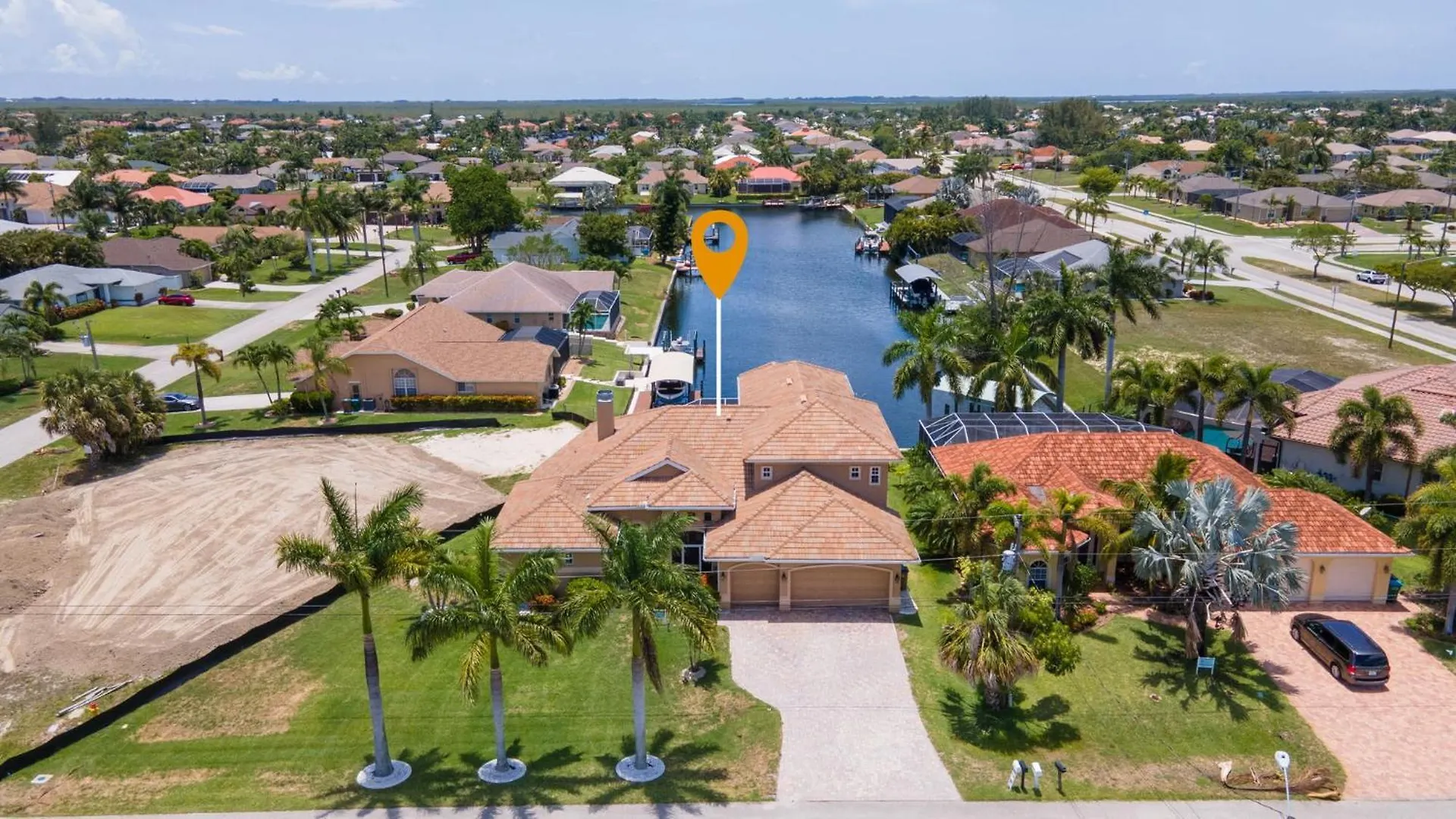 Private Luxury With Heated Pool & Spa, Game Room, & Kayaks - Coral Breeze - Roelens Cape Coral