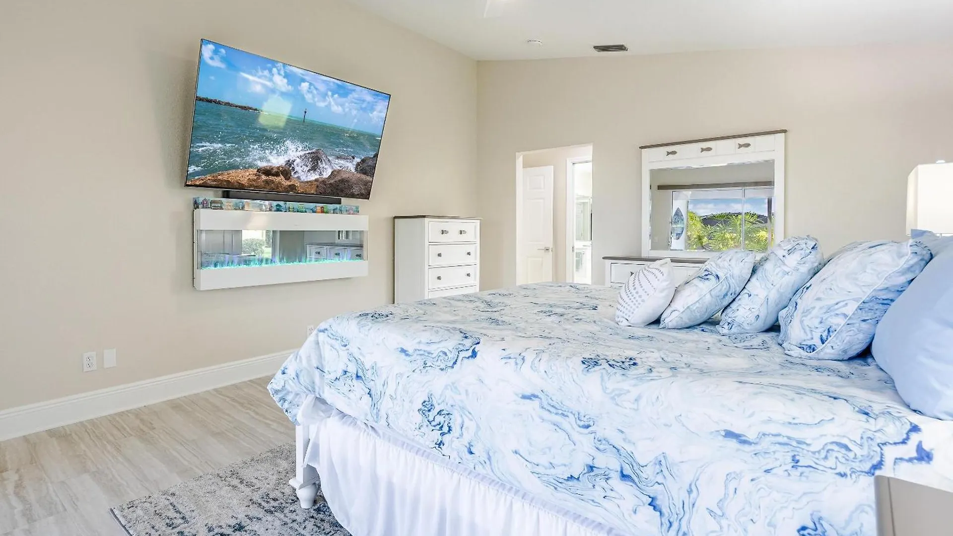 Bluewave Bay - Roelens Vacations * Cape Coral