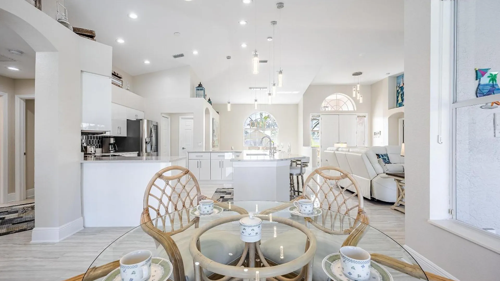 Bluewave Bay - Roelens Vacations Holiday home *