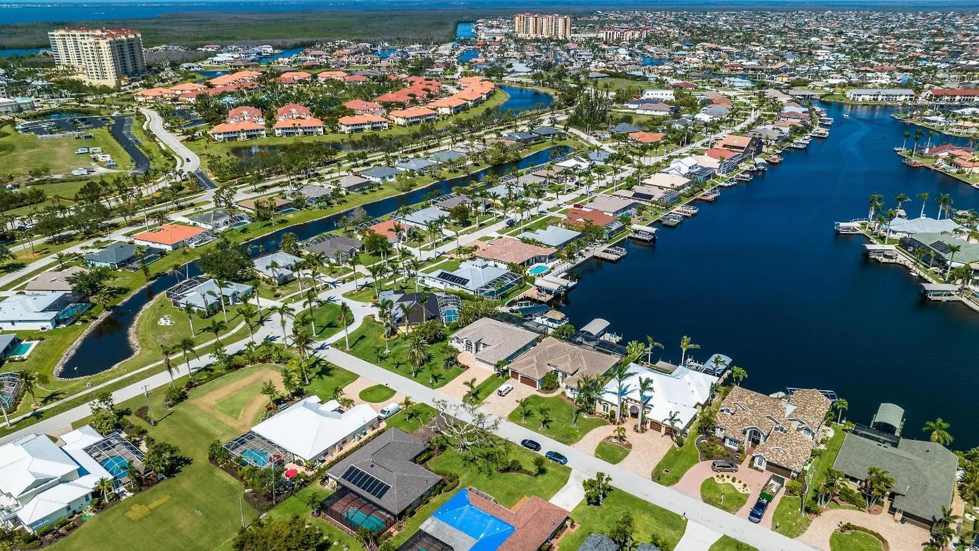 Bluewave Bay - Roelens Vacations Holiday home
